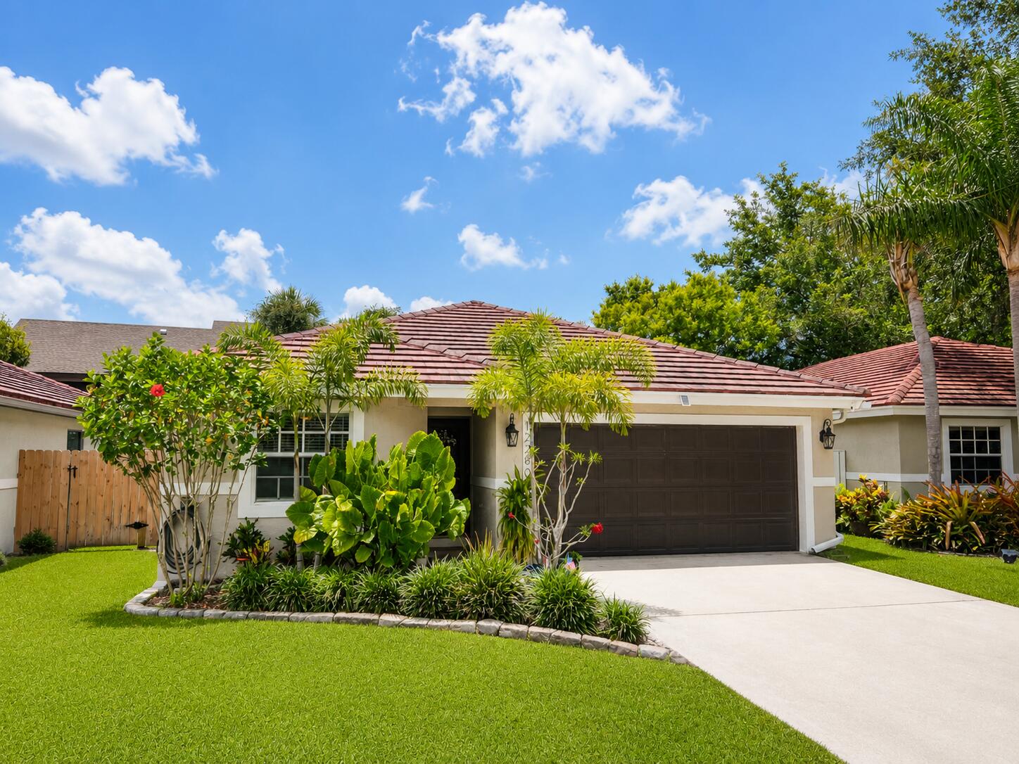 12280 Dartmoor Drive — photo