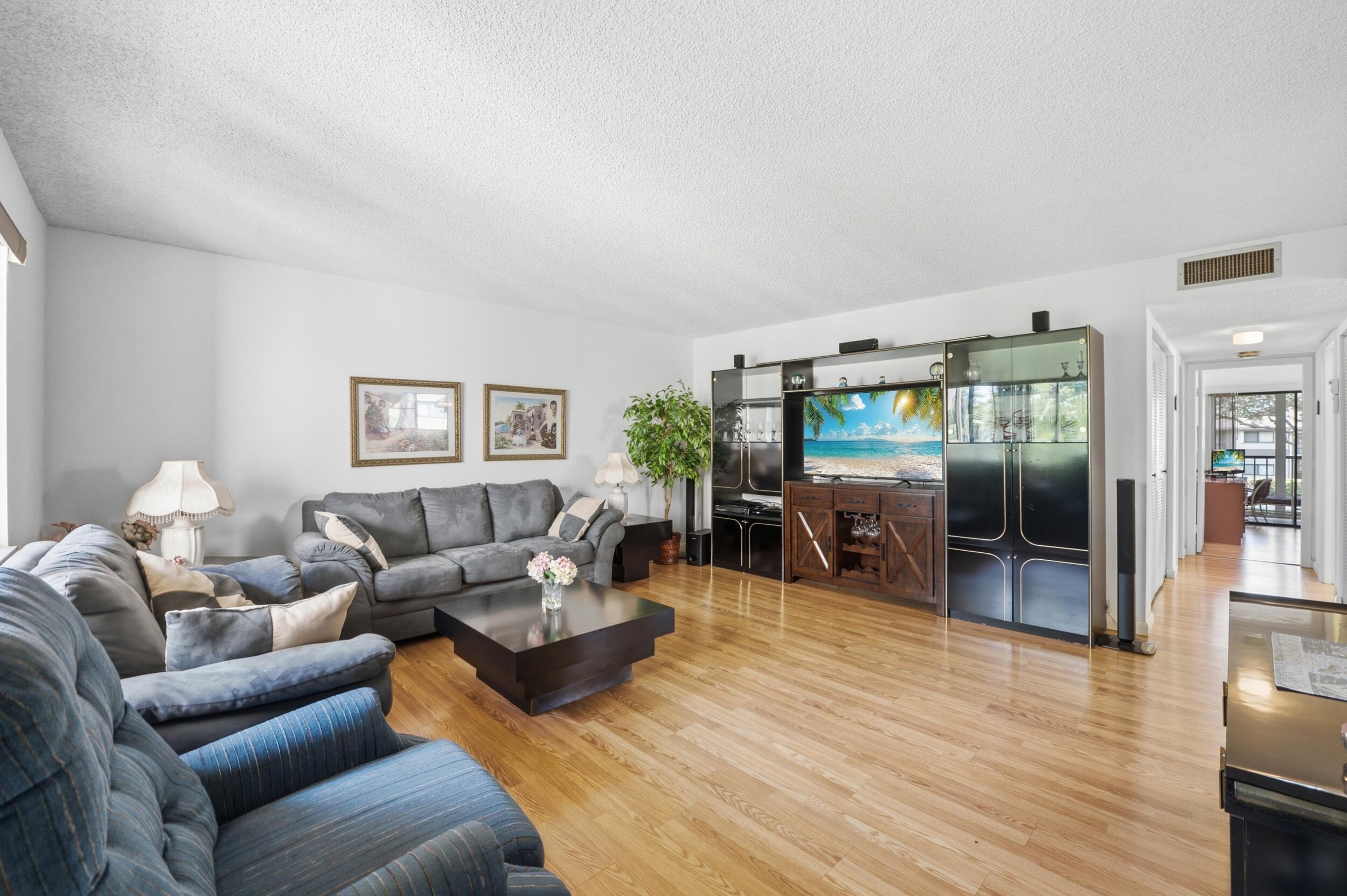 15126 Ashland Street 250 — photo