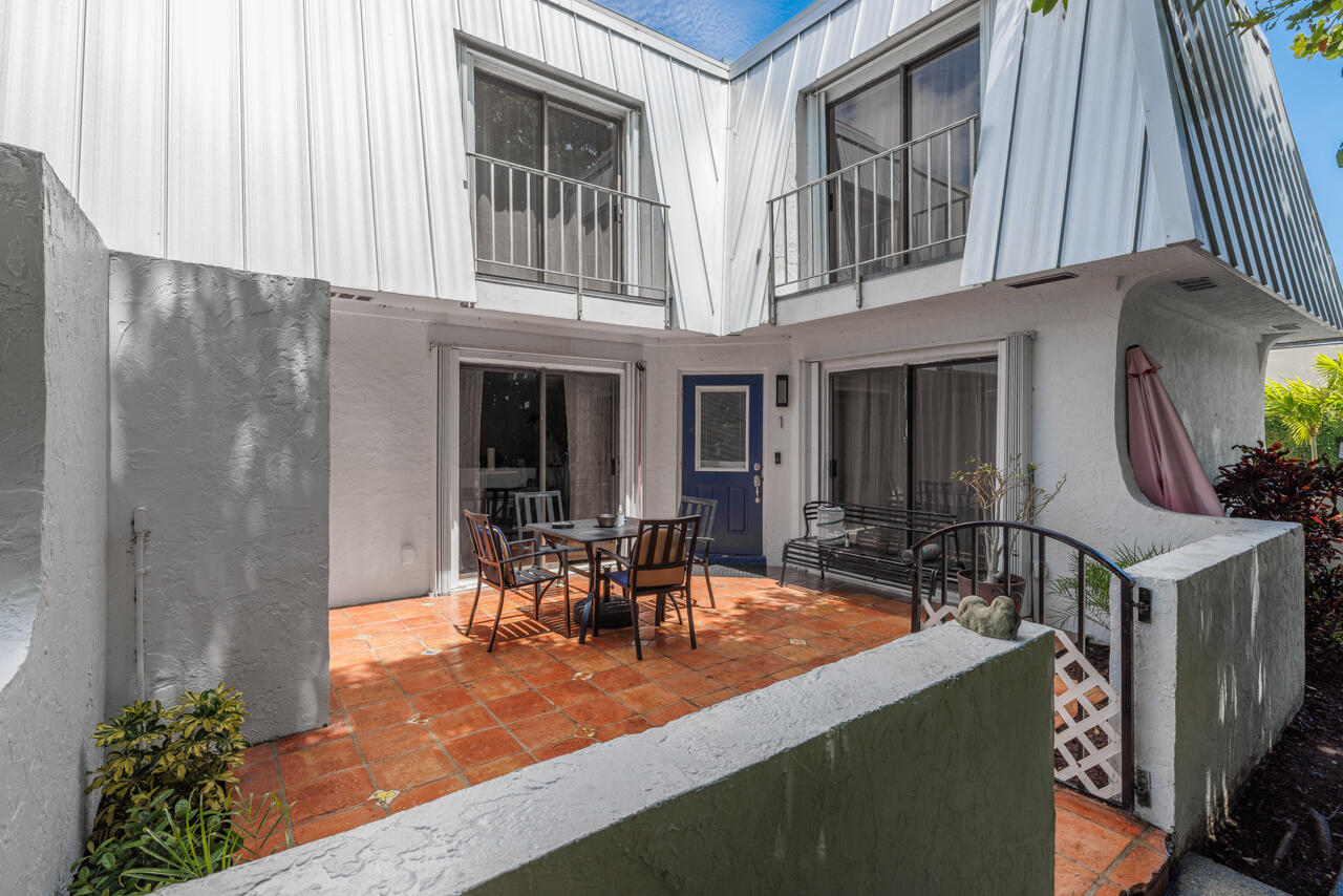 106 Linda Lane 1 — photo