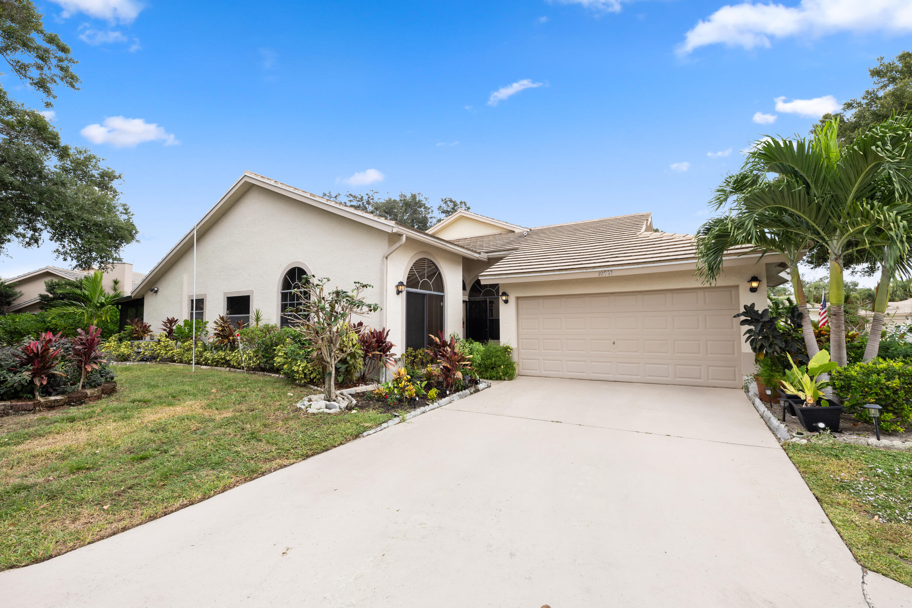 10933 Stafford Circle S — photo