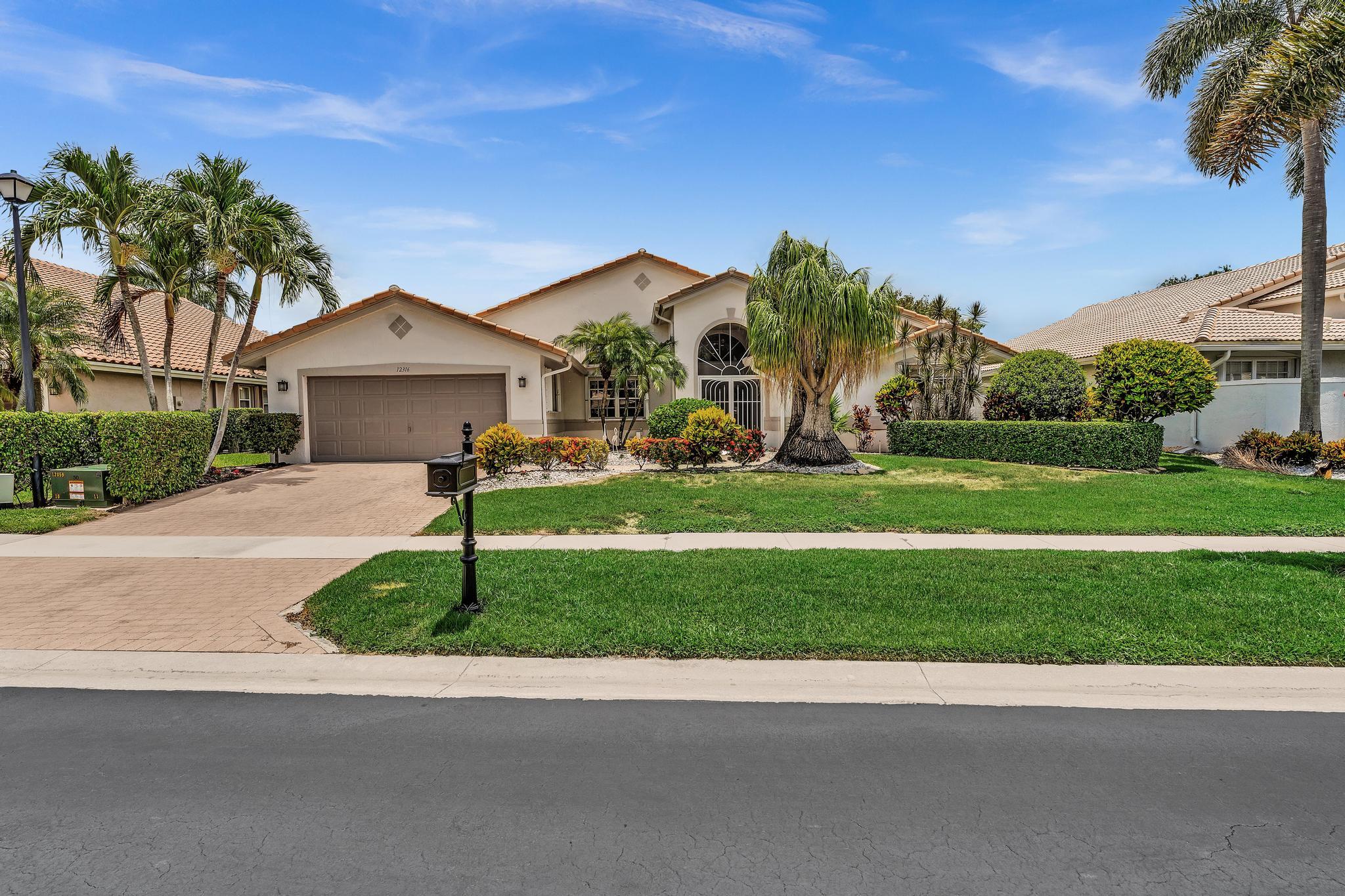 12316 Lakeridge Falls Drive — photo