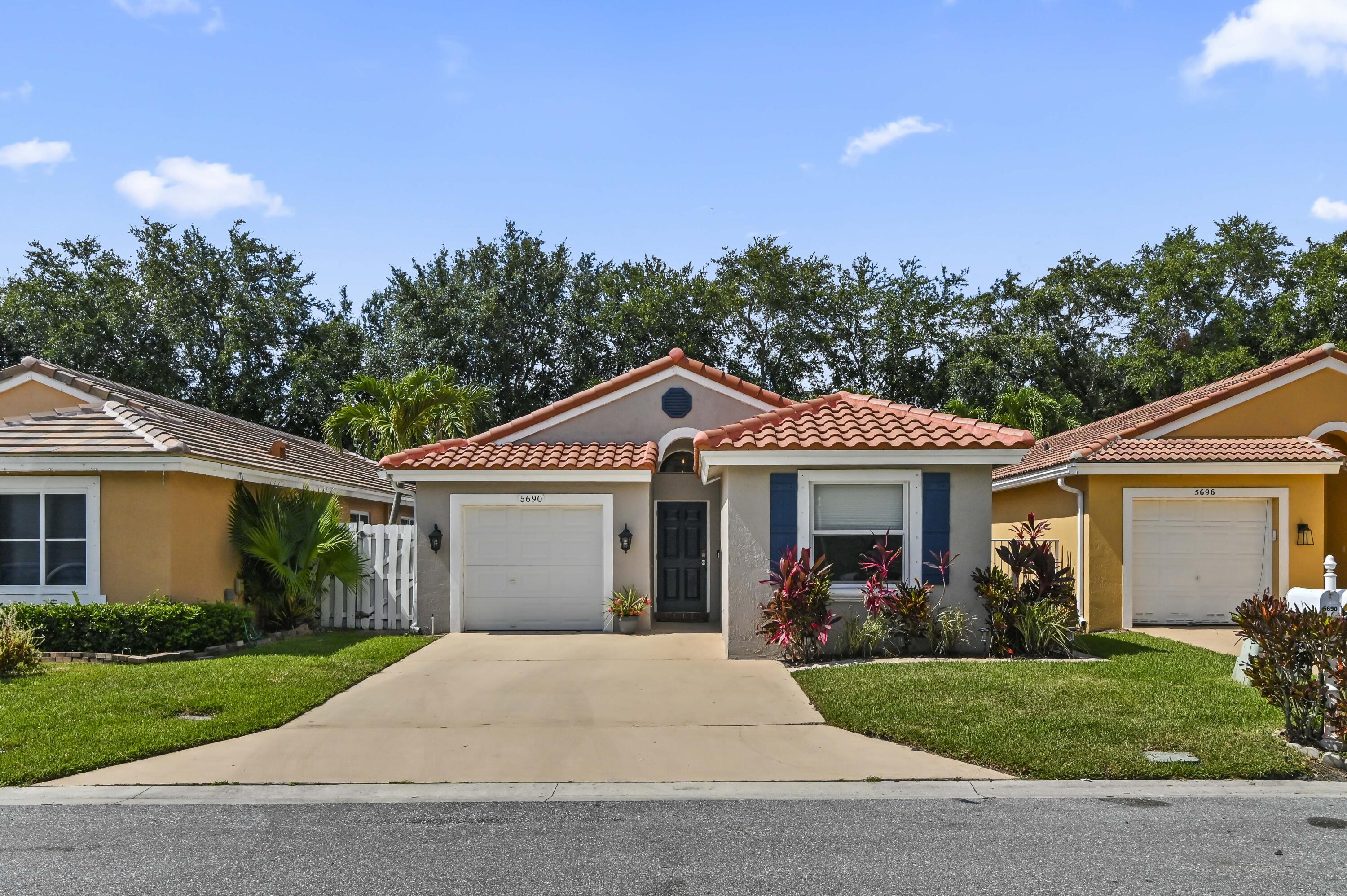 5690 Green Island Drive — photo