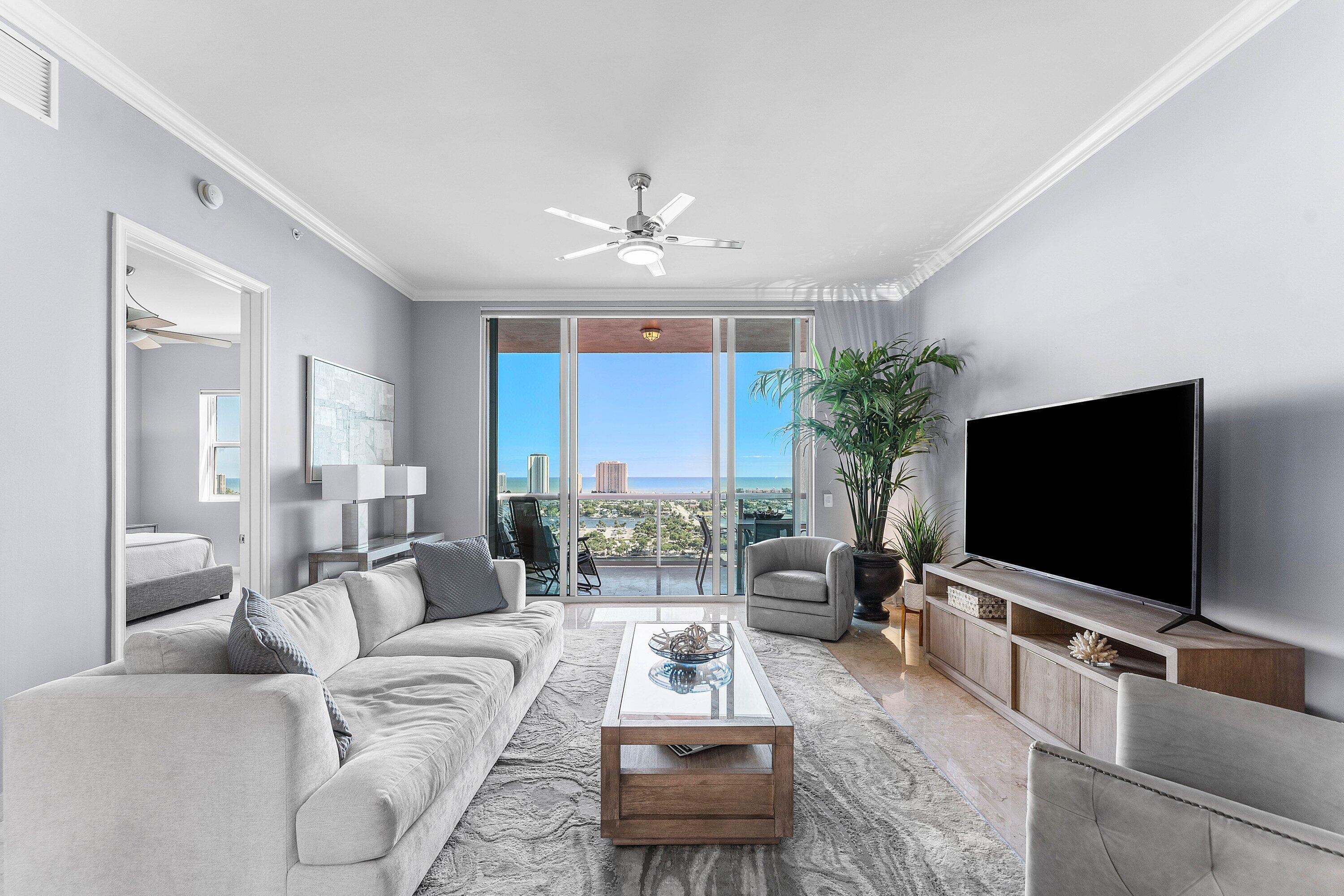 2640 Lake Shore Drive 2215 — photo