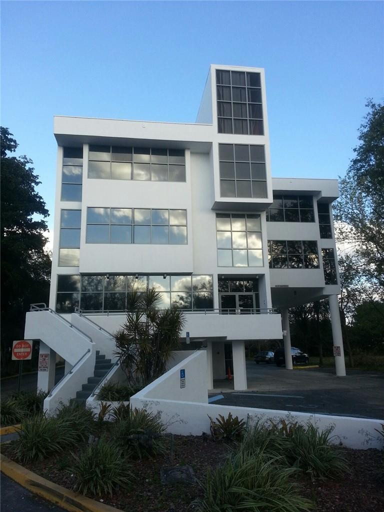 8400 N University Drive 316 — photo