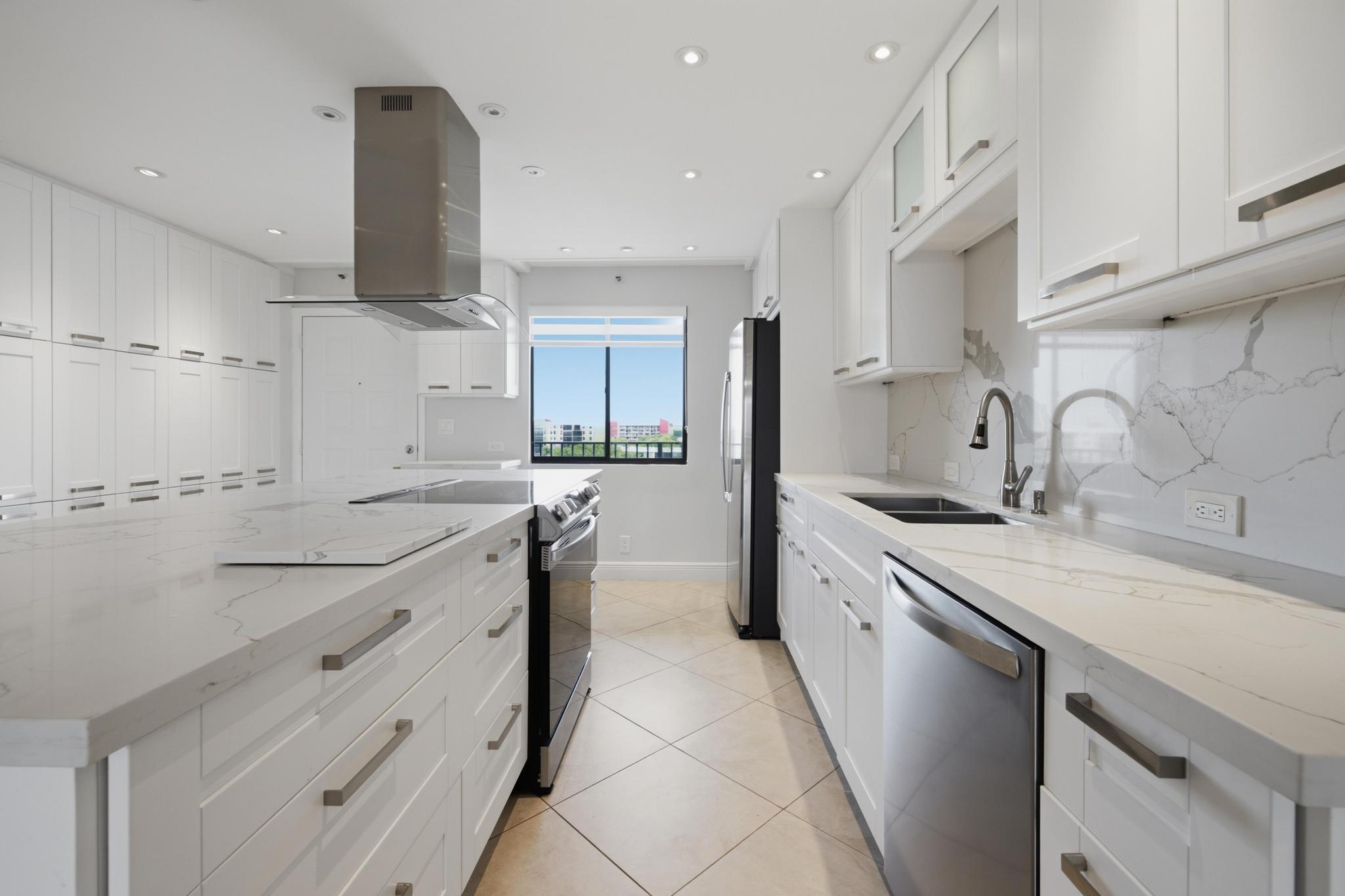2215 Cypress Island Drive 906 — photo