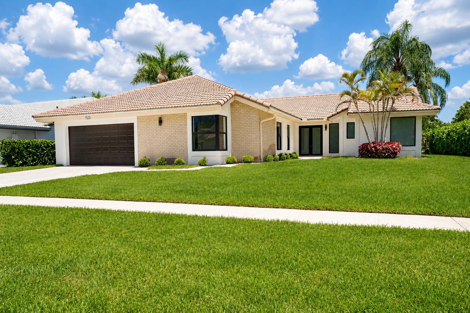 11741 Island Lakes Lane — photo