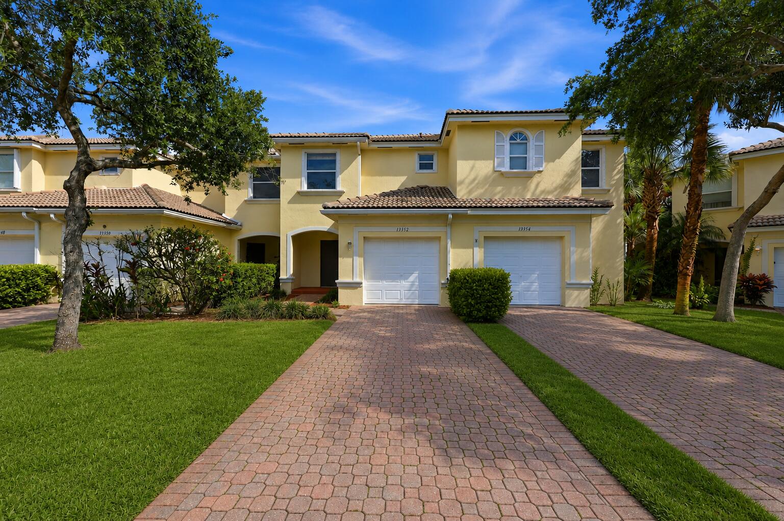 13352 Georgian Court — photo