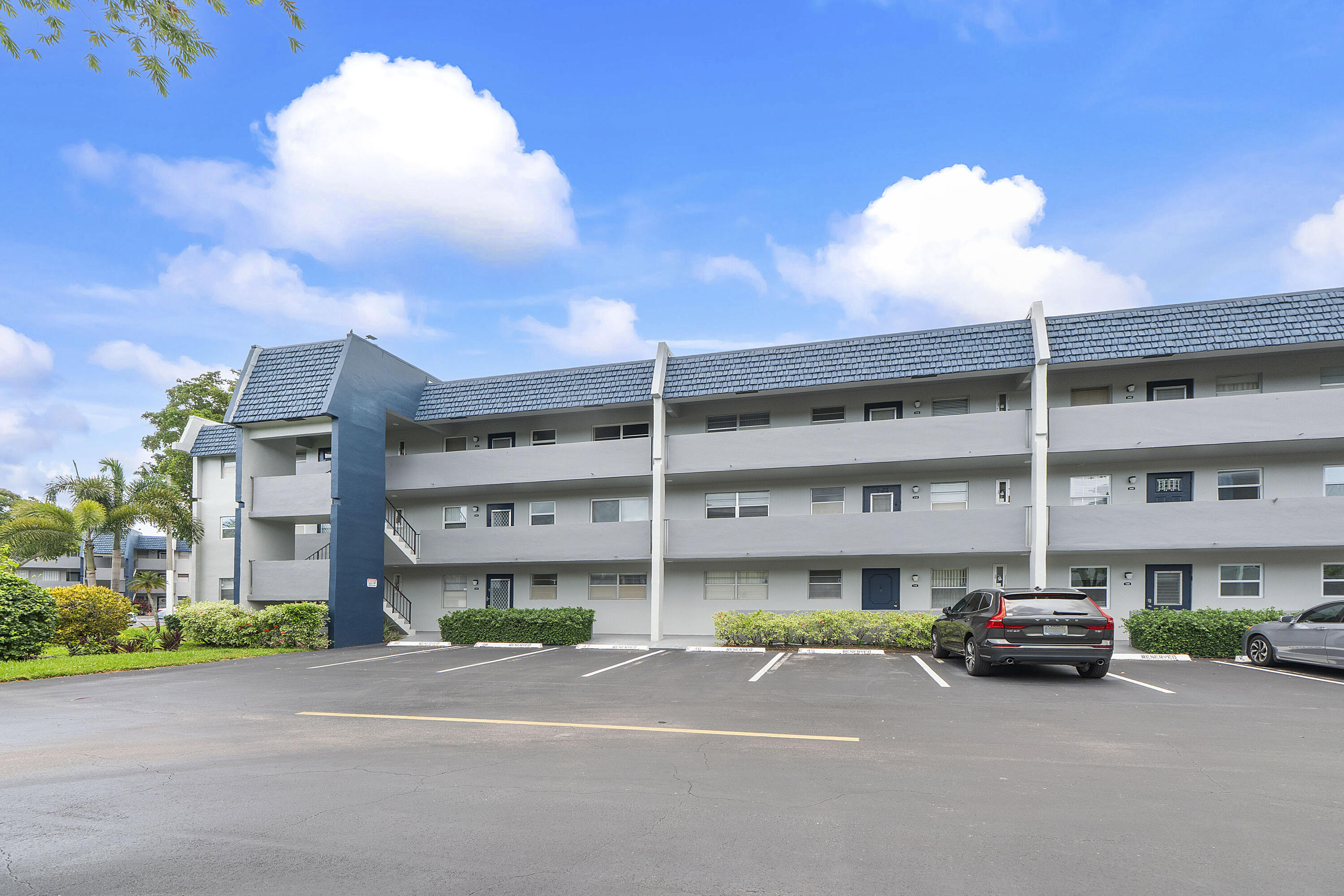 7837 Golf Circle Drive 212 — photo