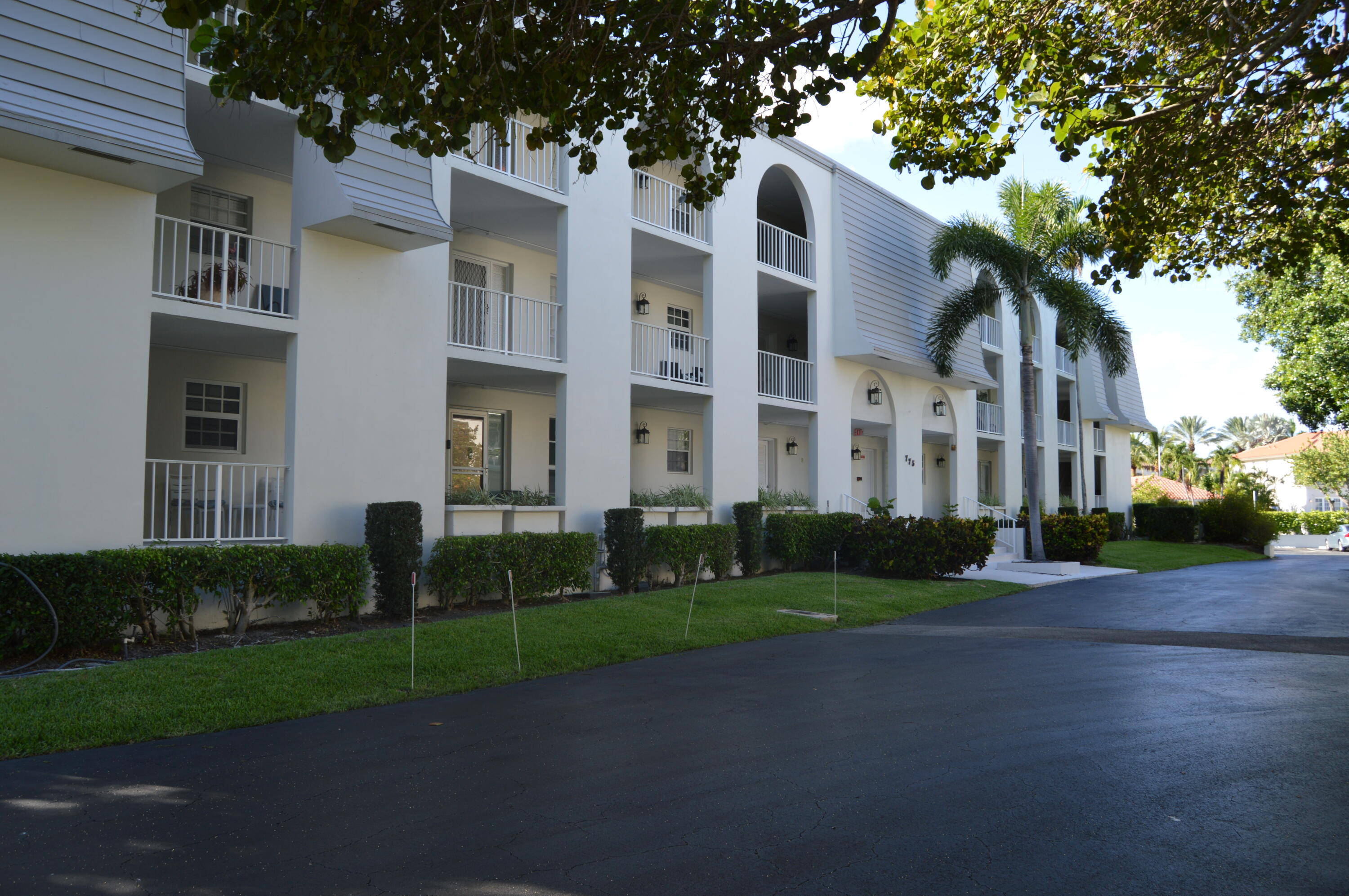 775 Jeffery Street 5-303 — photo