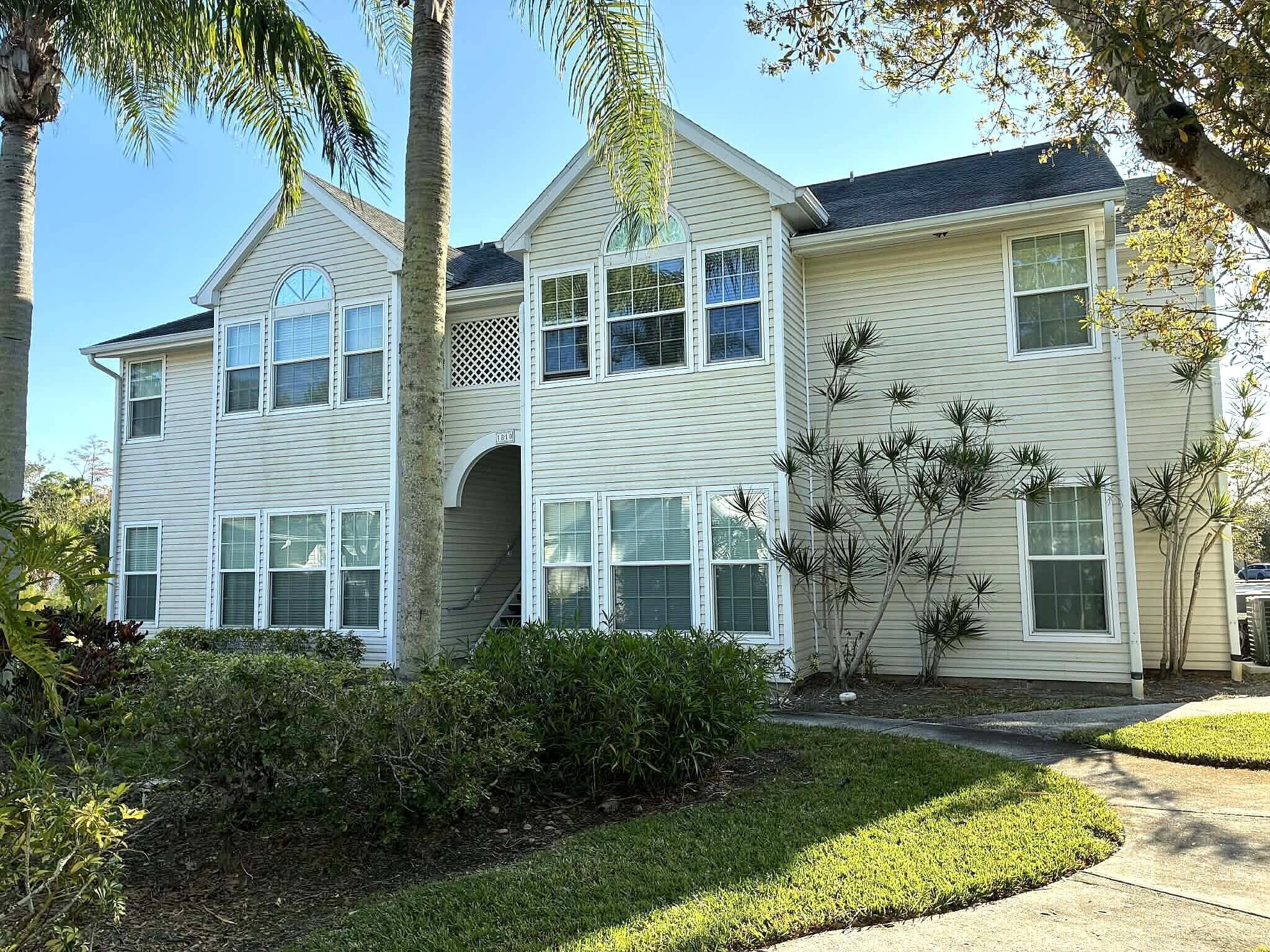 1810 Waterford Drive 6 — photo