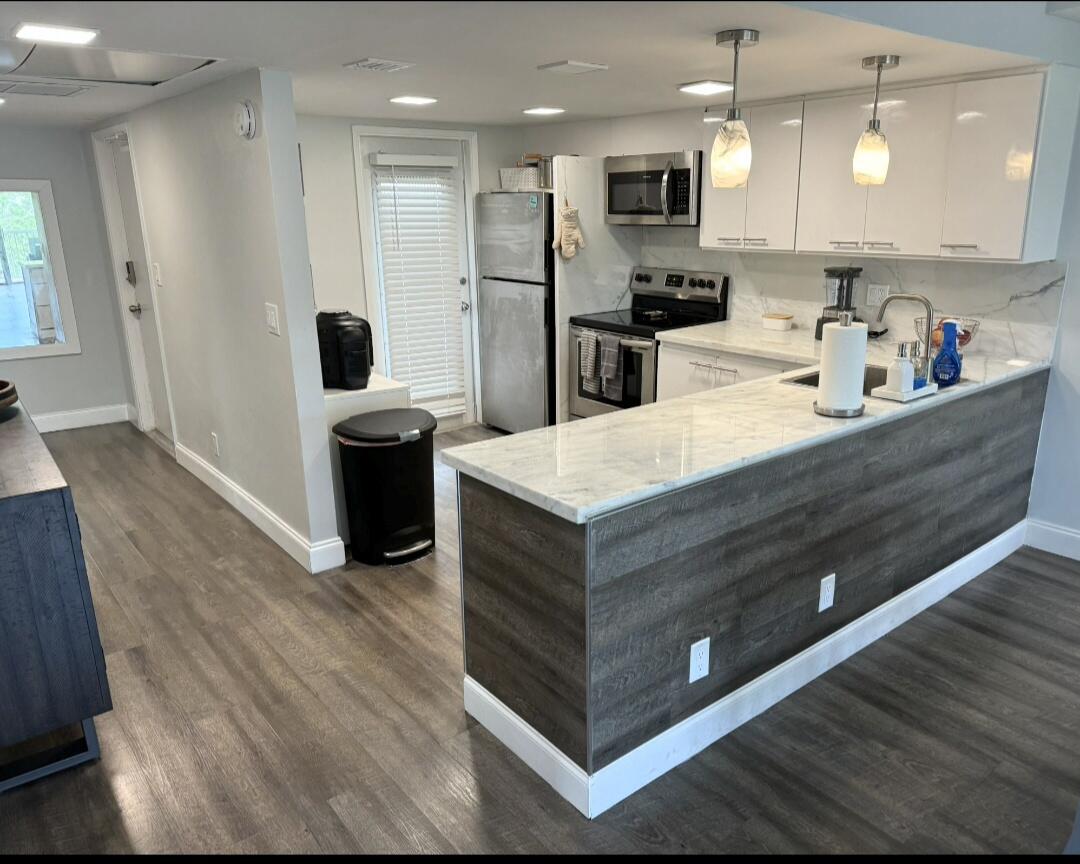 3090 N Course Drive Apt 601 — photo