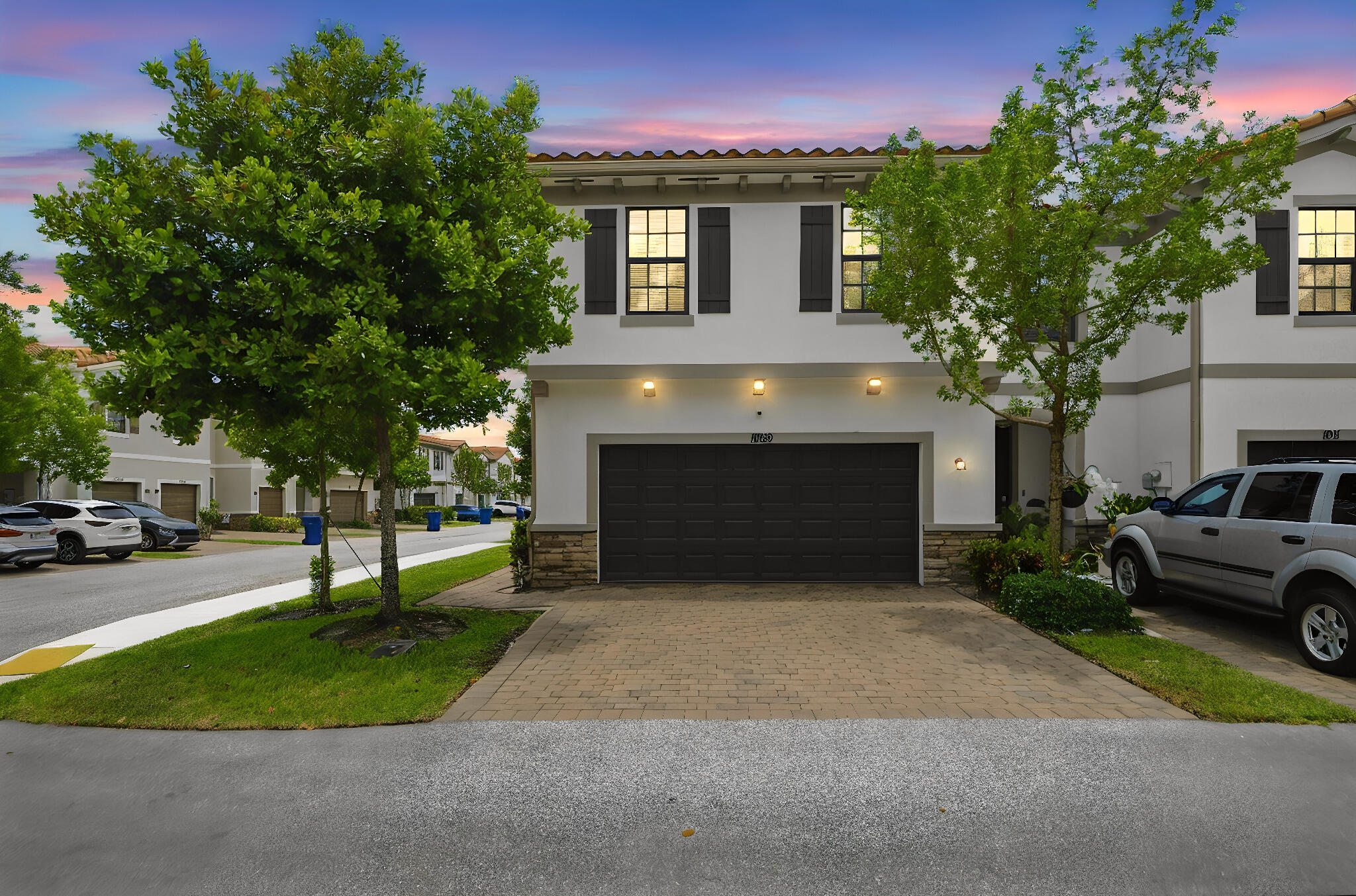 1009 Sweet Briar Lane — photo