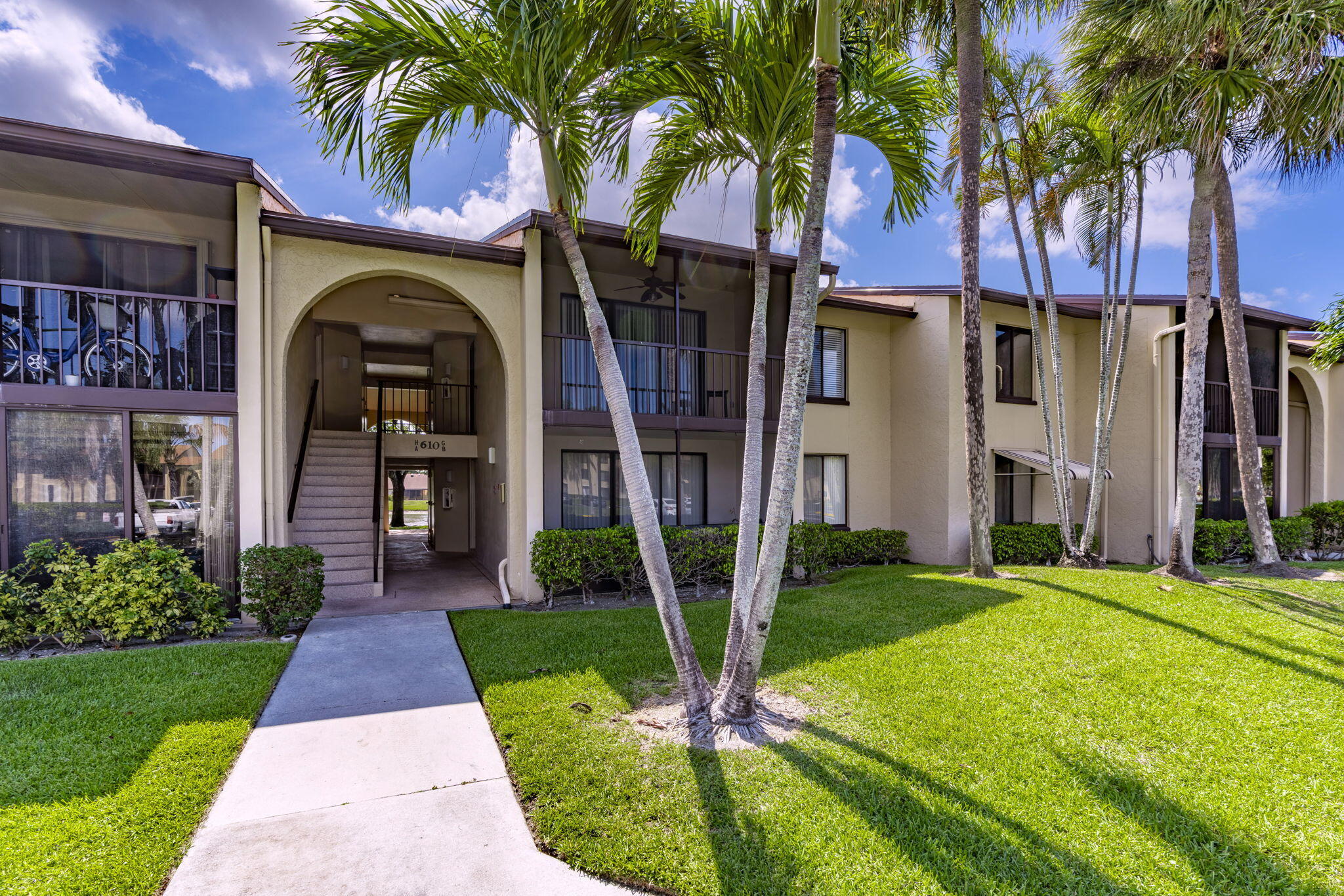 610 Sea Pine Way B2 — photo