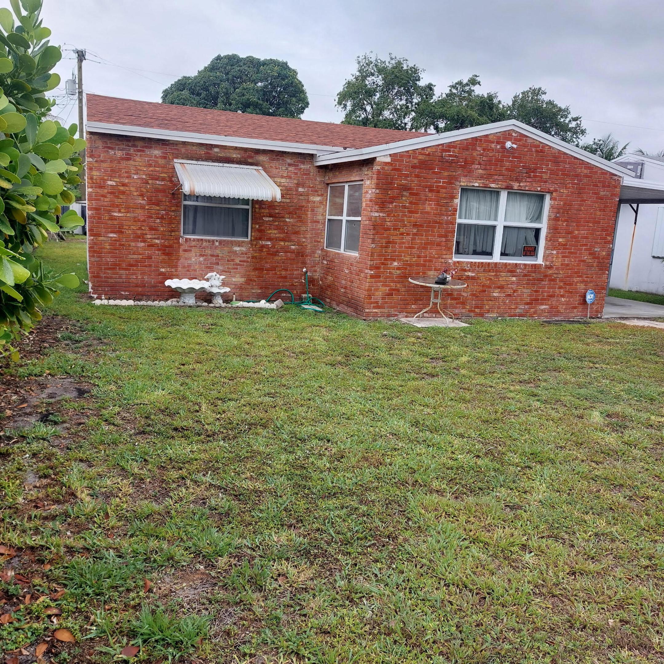 2518 Sherman Street — photo