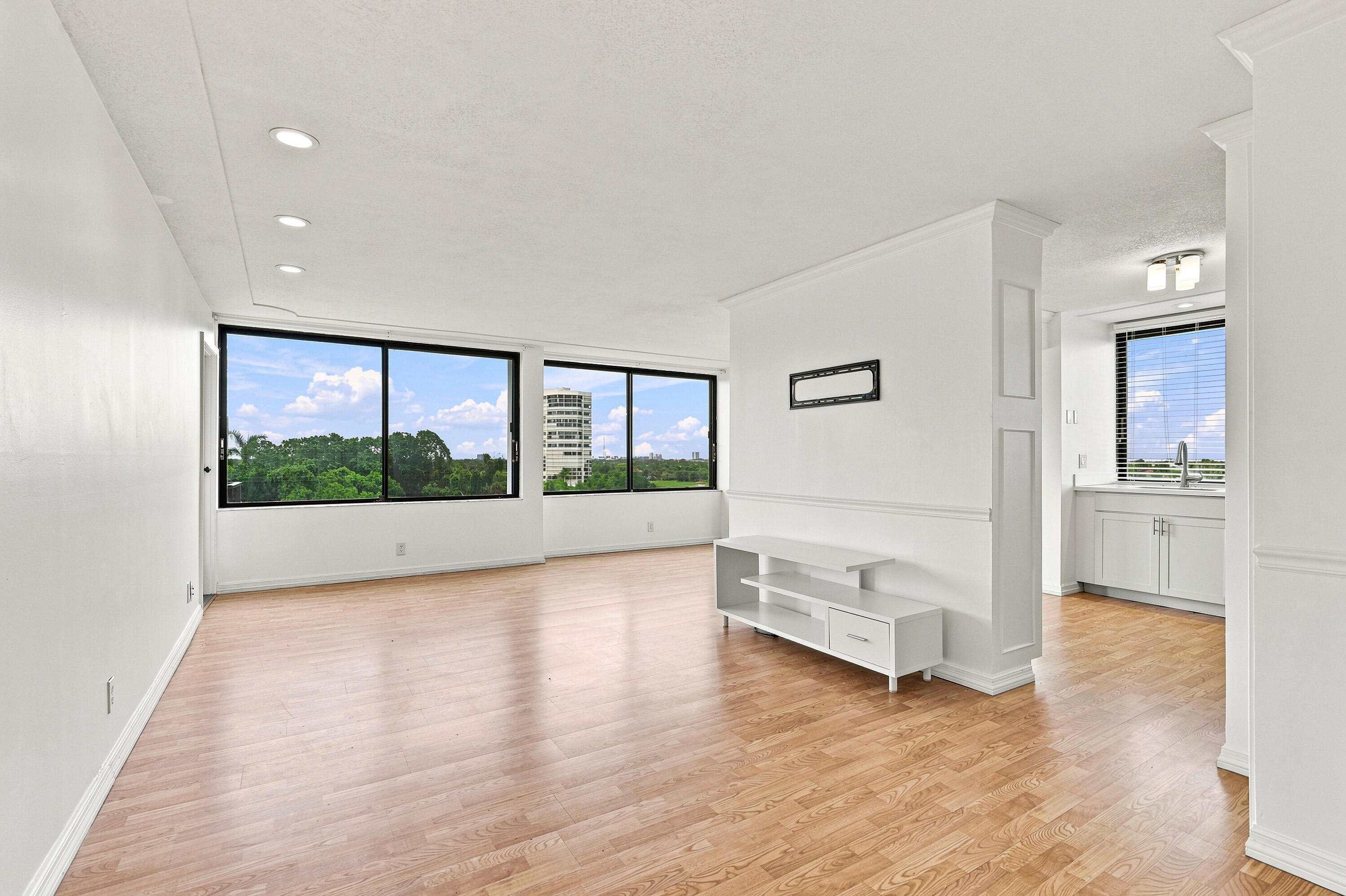 1500 Presidential Way 704 — photo