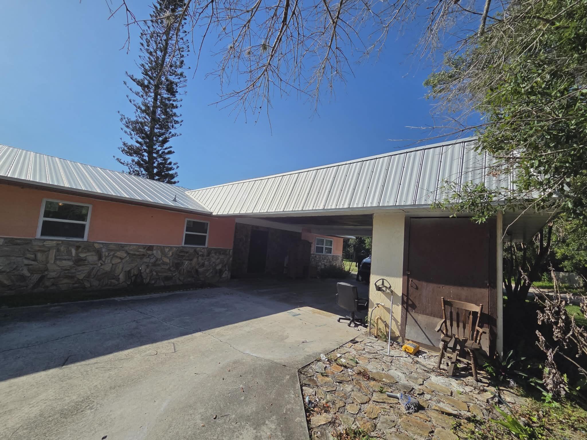 5959 Peterson Road — photo