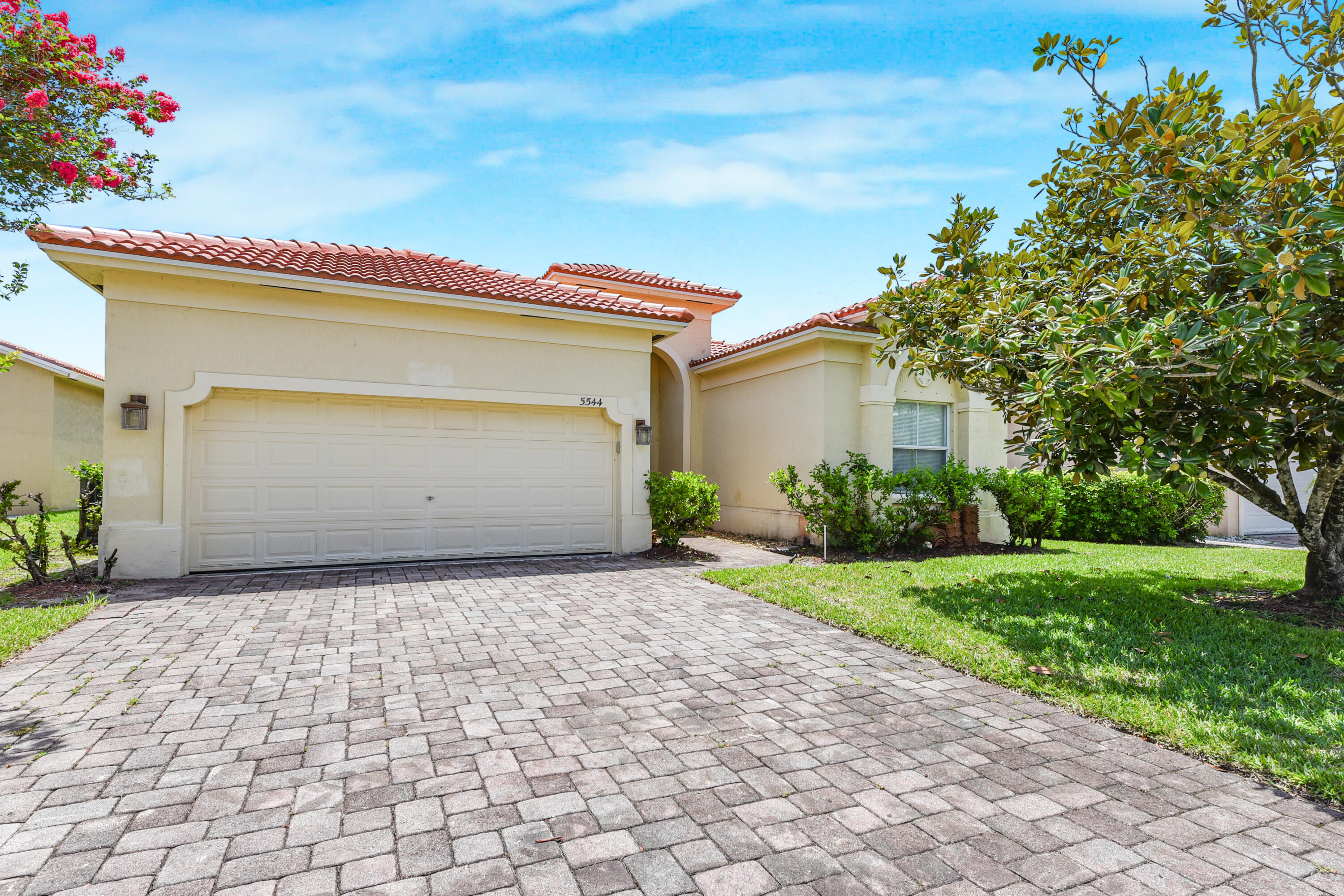 5544 Spanish River Road — photo