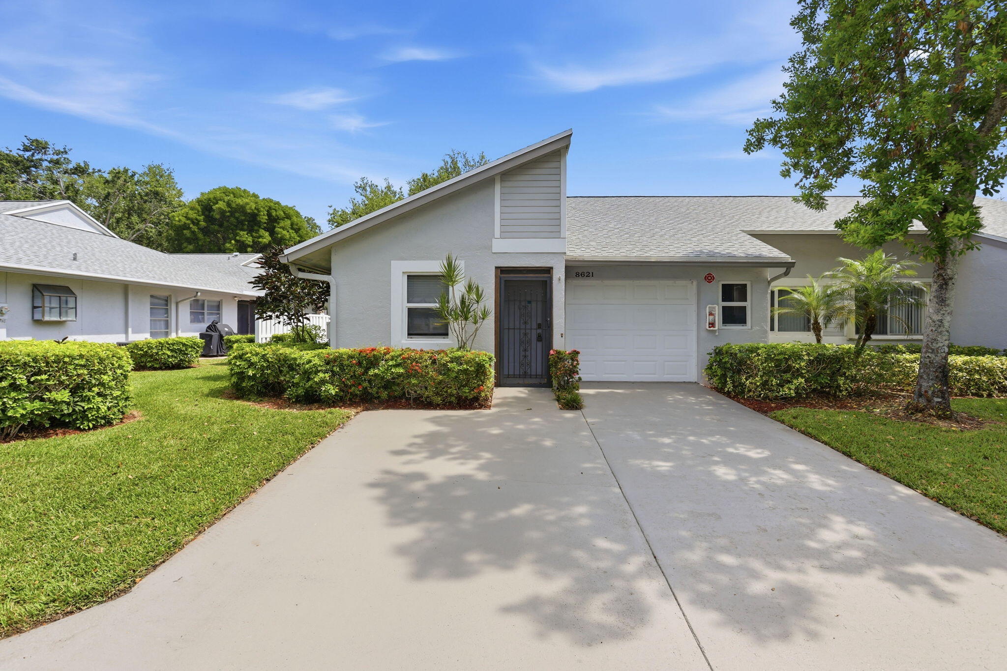 8621 Jasmine Way — photo
