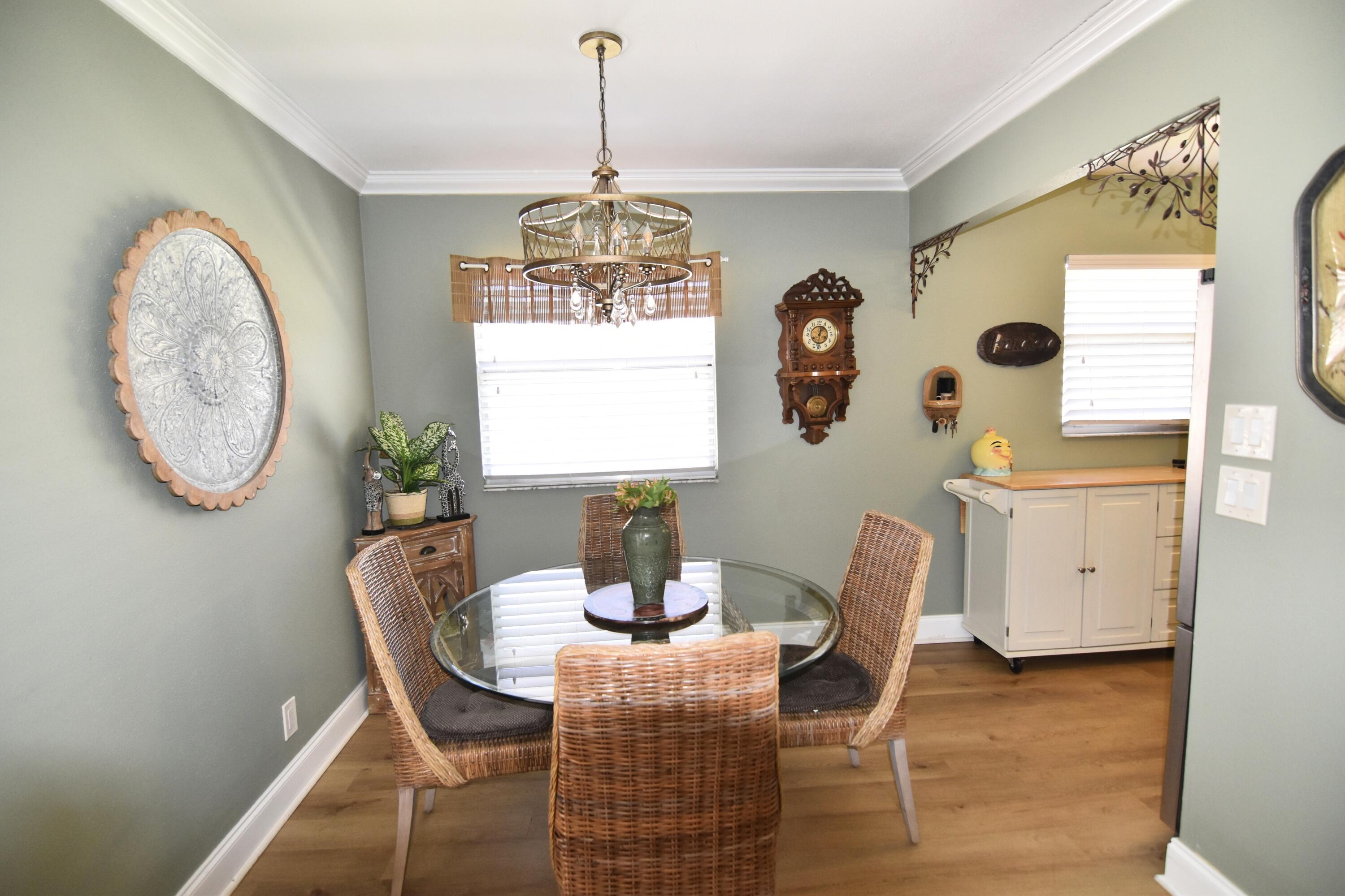 237 Saxony E, Delray Beach, FL 33446 — photo 2