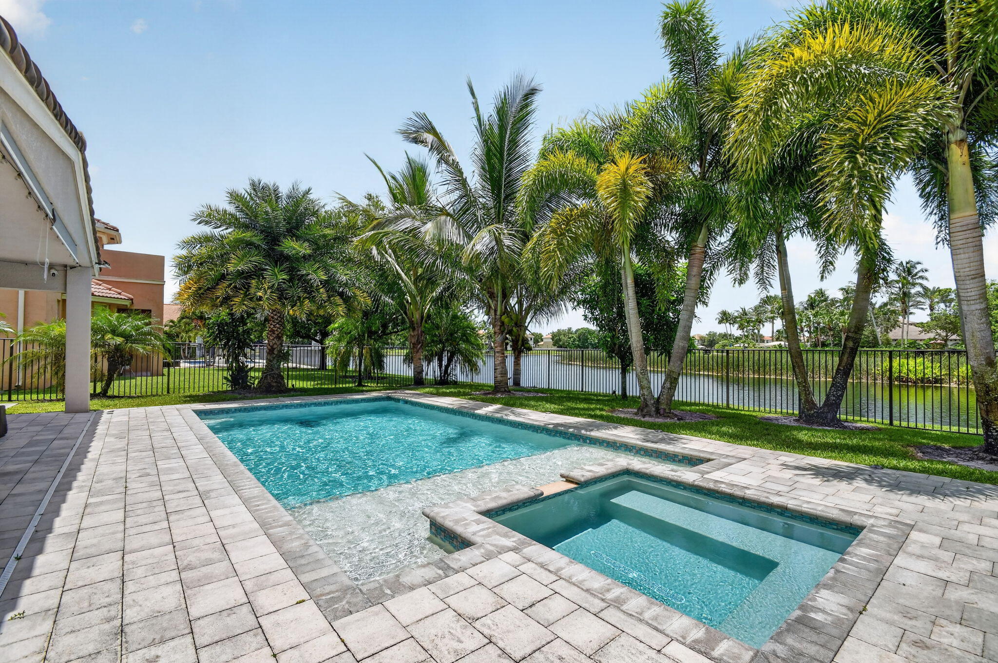8890 Cobblestone Point Circle — photo