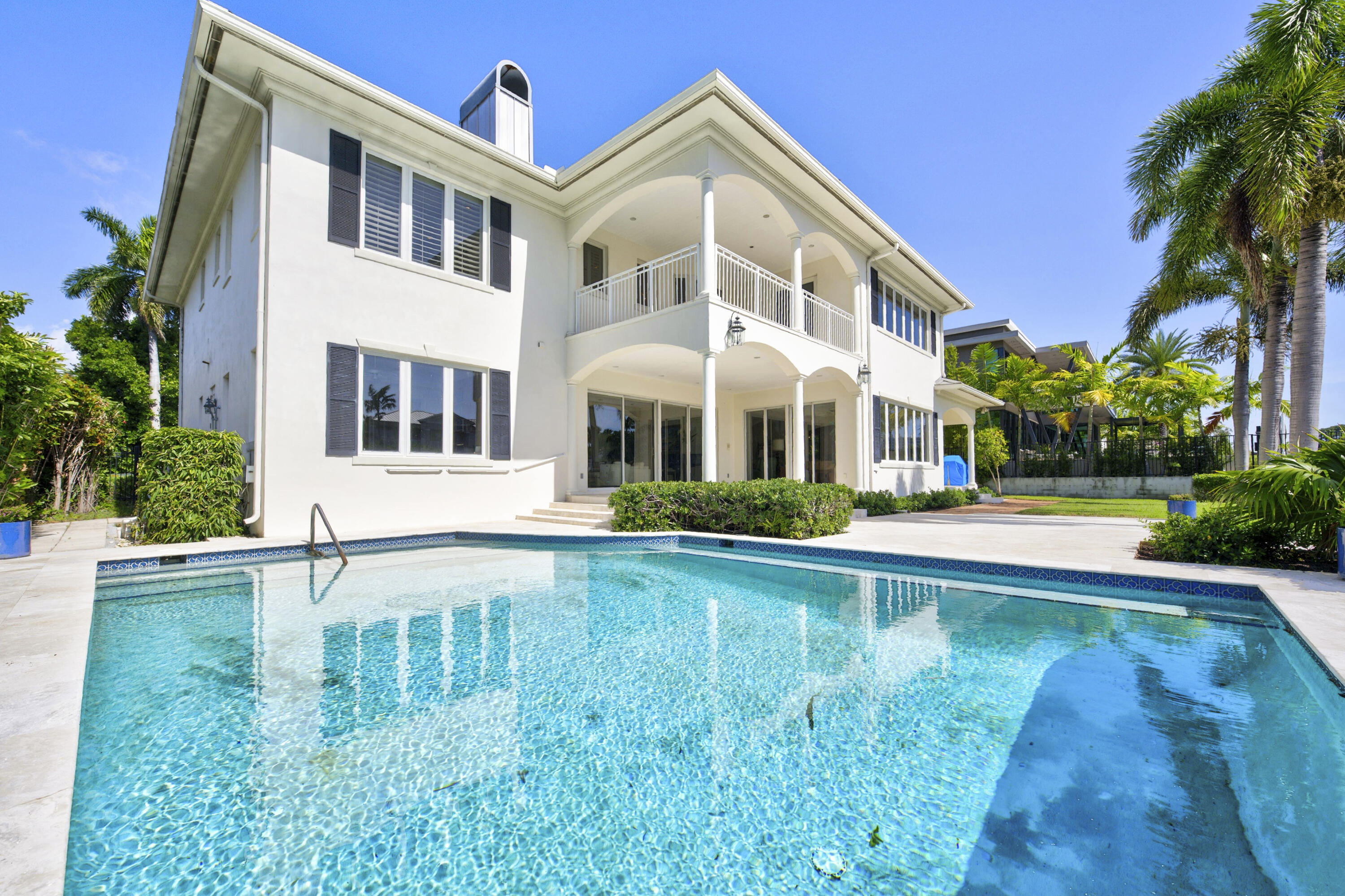 704 Isle Of Palms Drive — photo