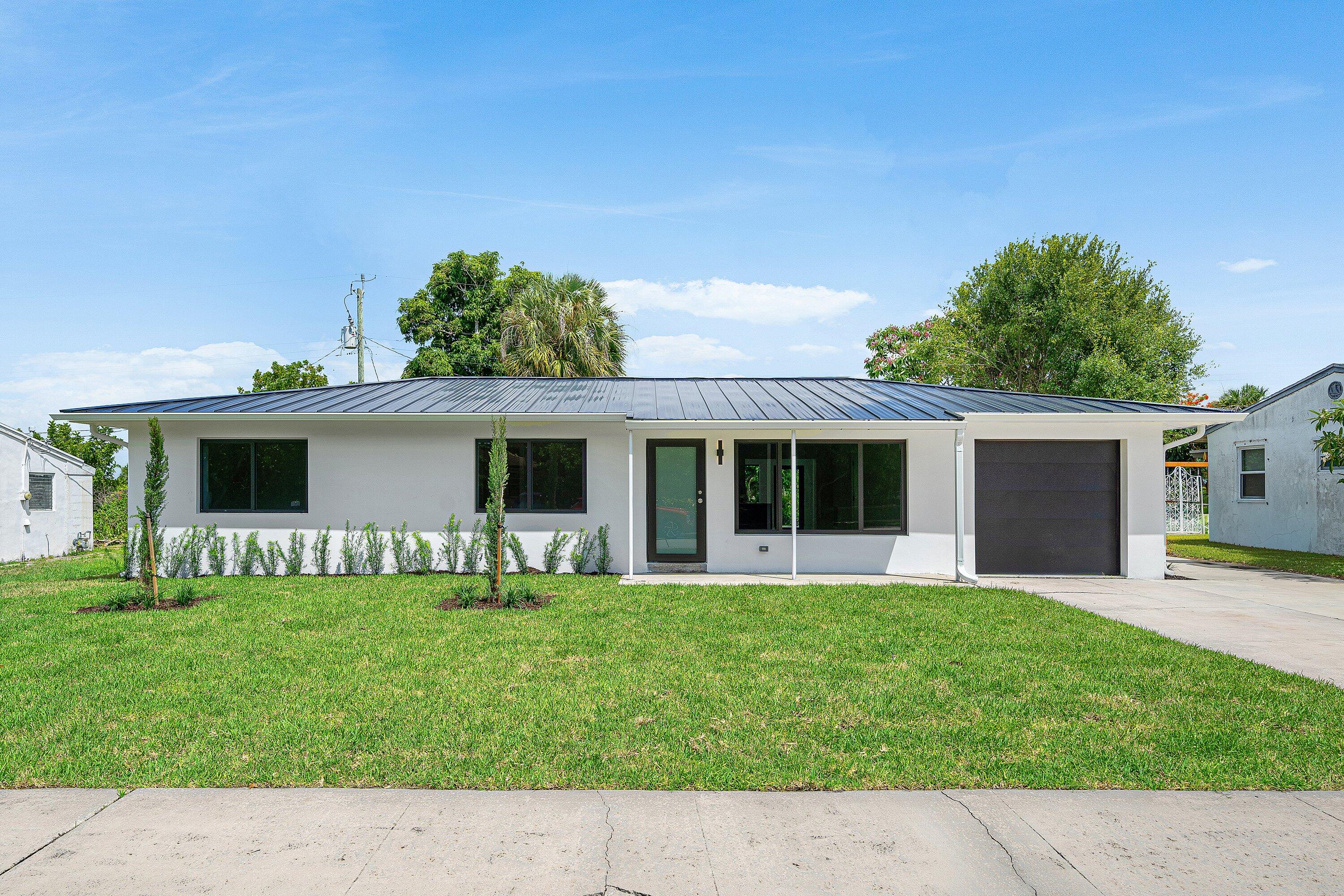 707 Sunset Drive — photo