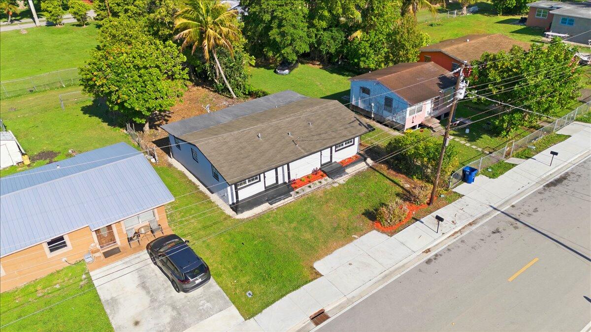 270 SW 10th Avenue 1 — photo