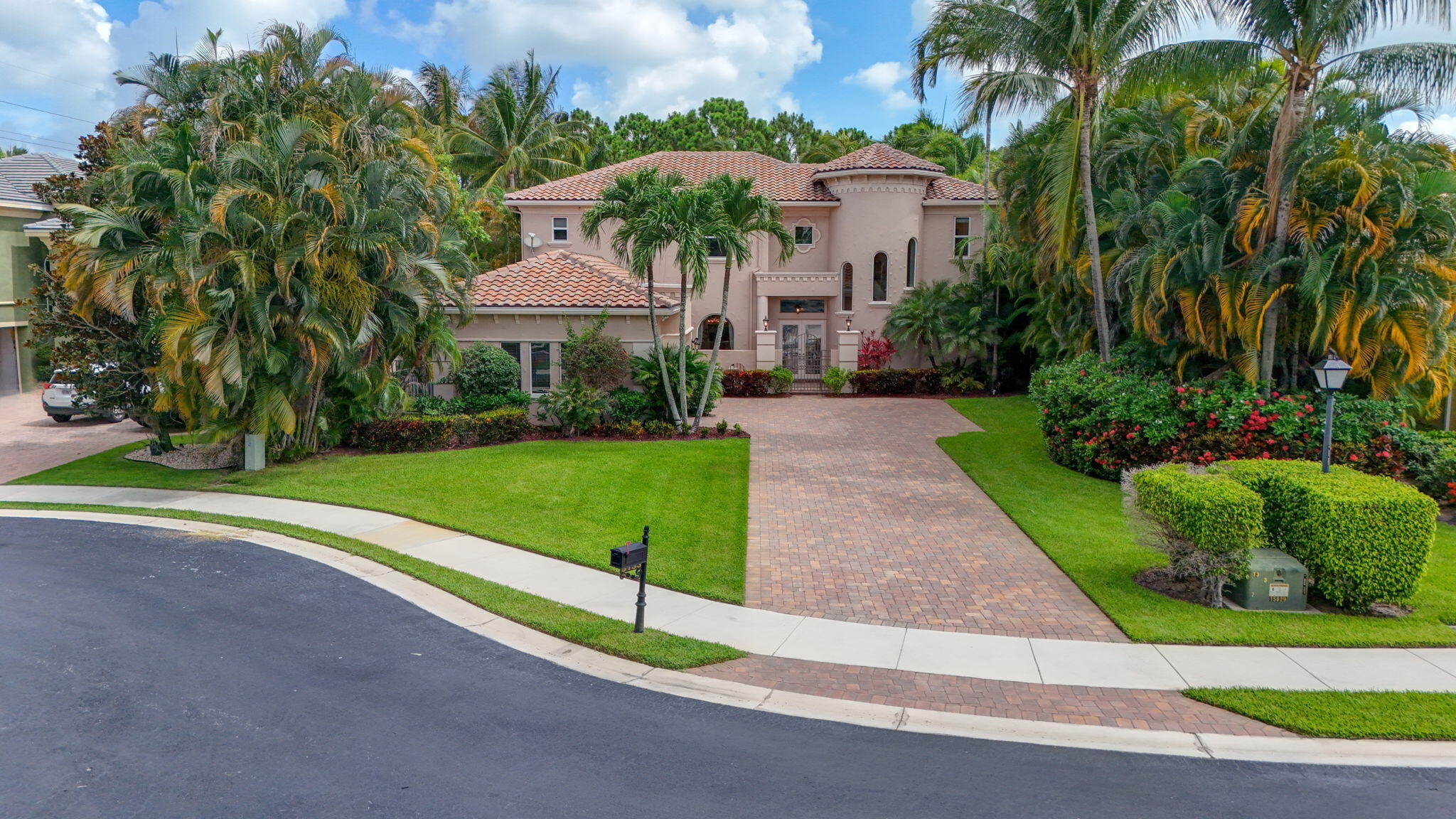 5133 Isabella Drive — photo