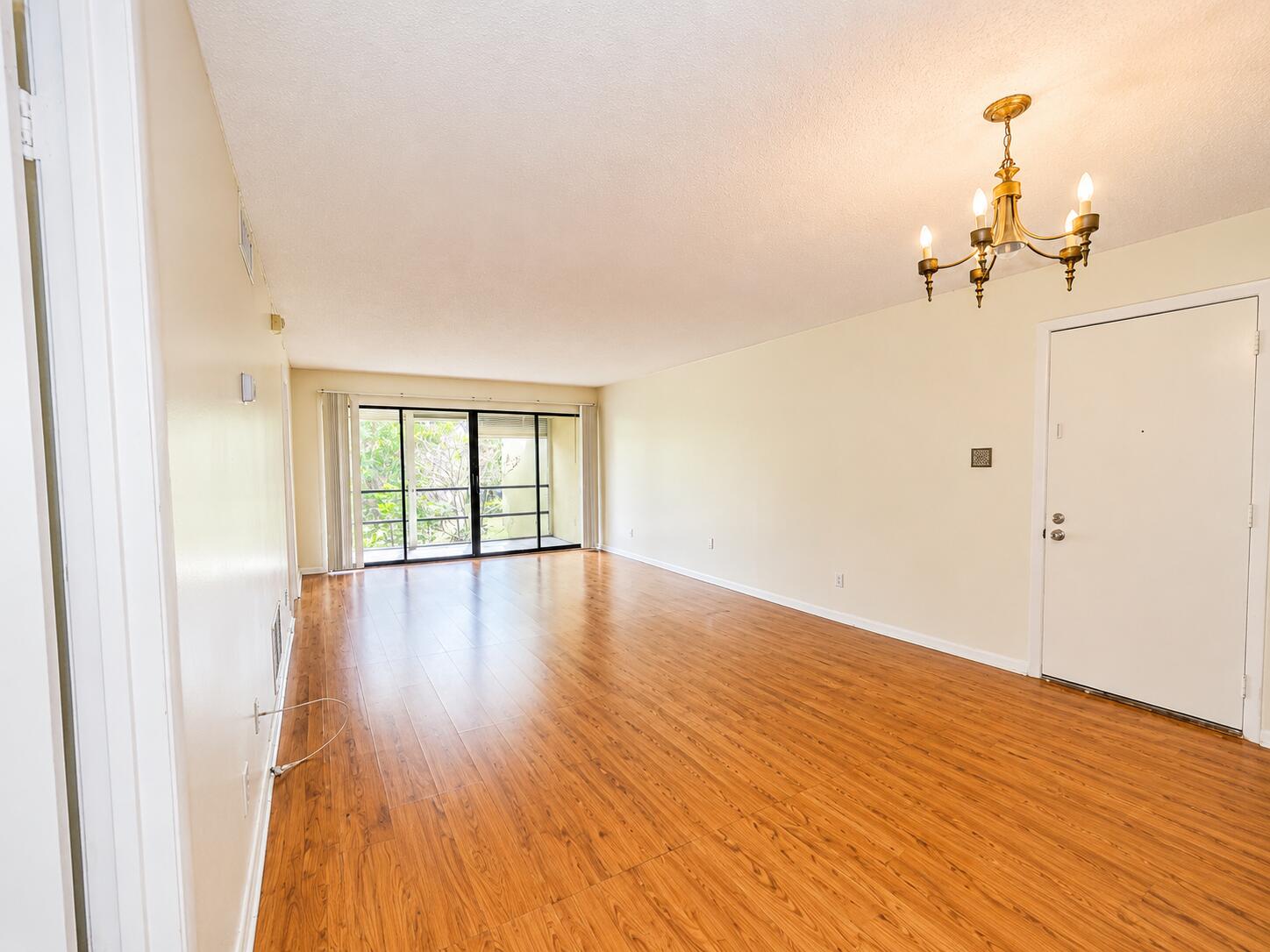 2050 Oleander Boulevard 4-206 — photo
