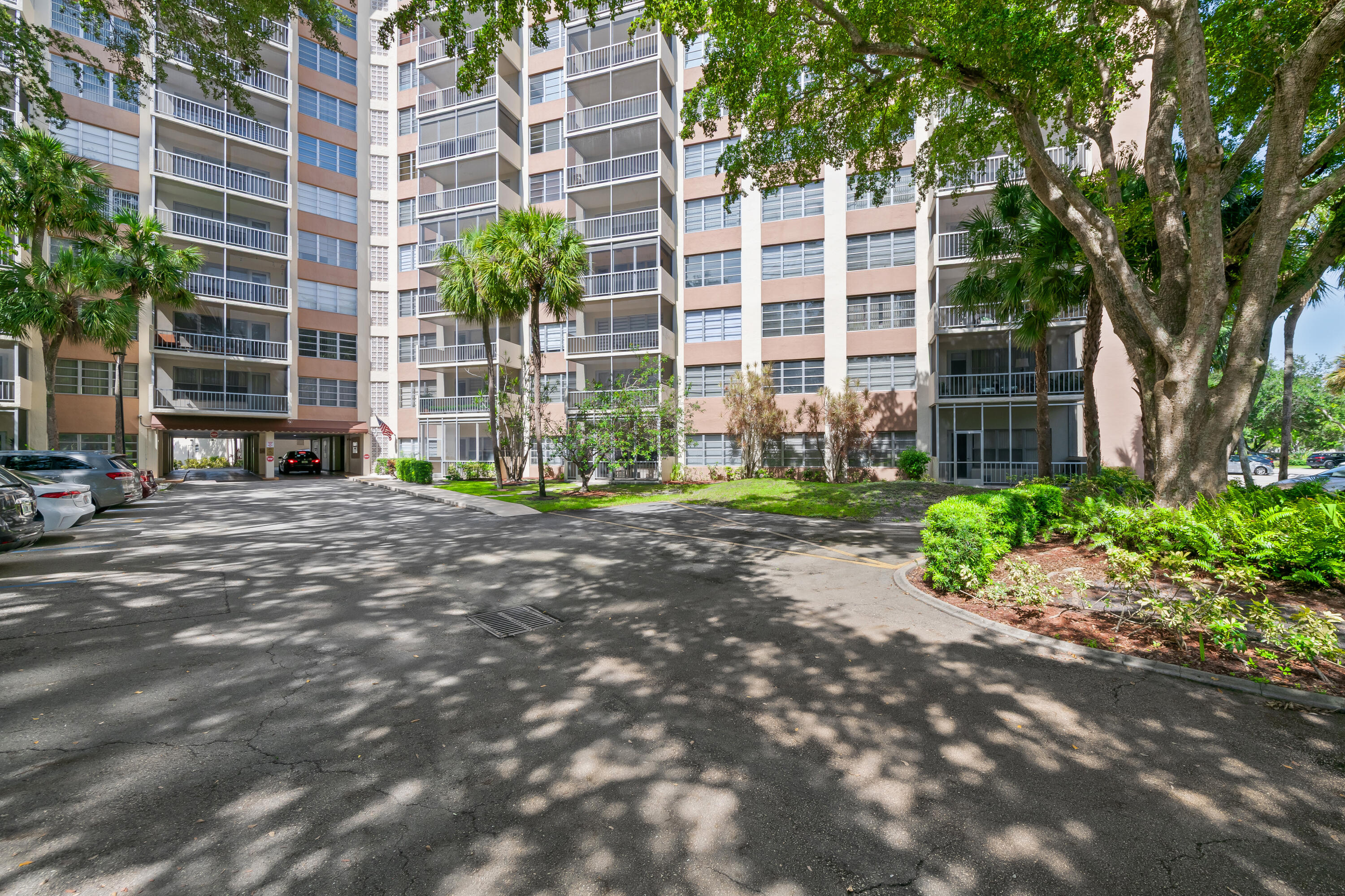 10777 W Sample 207 — photo