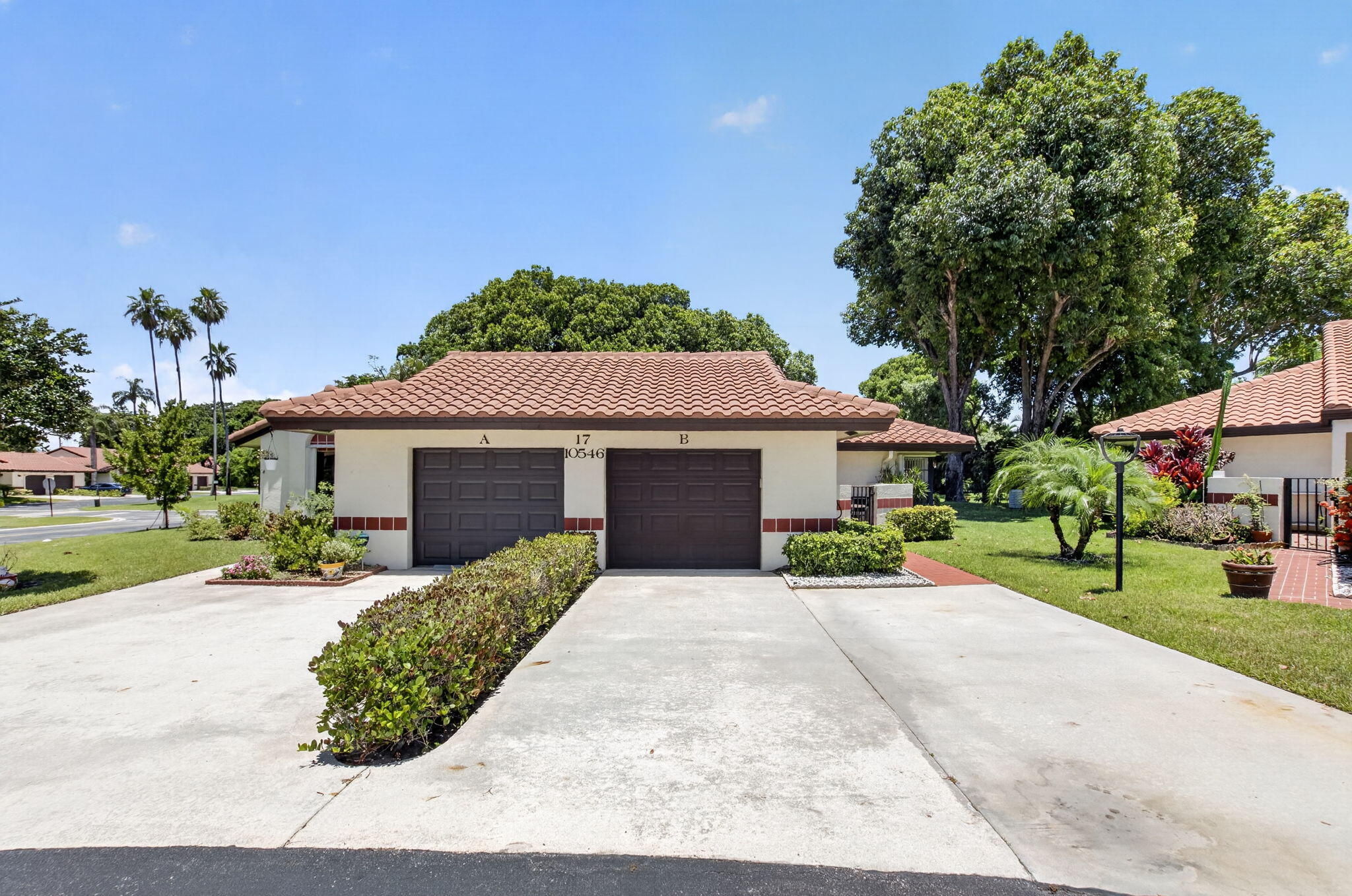 10546 Beach Palm Court B — photo