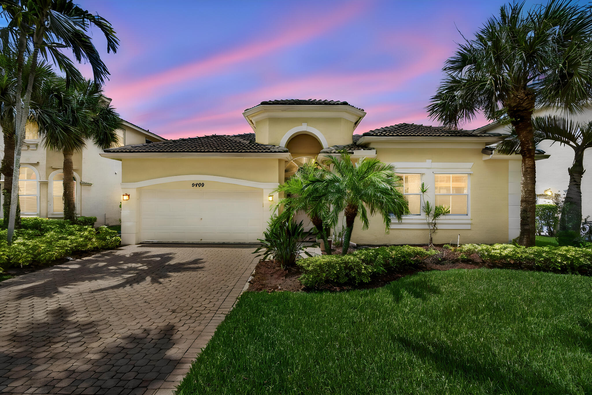 9489 Worswick Court — photo