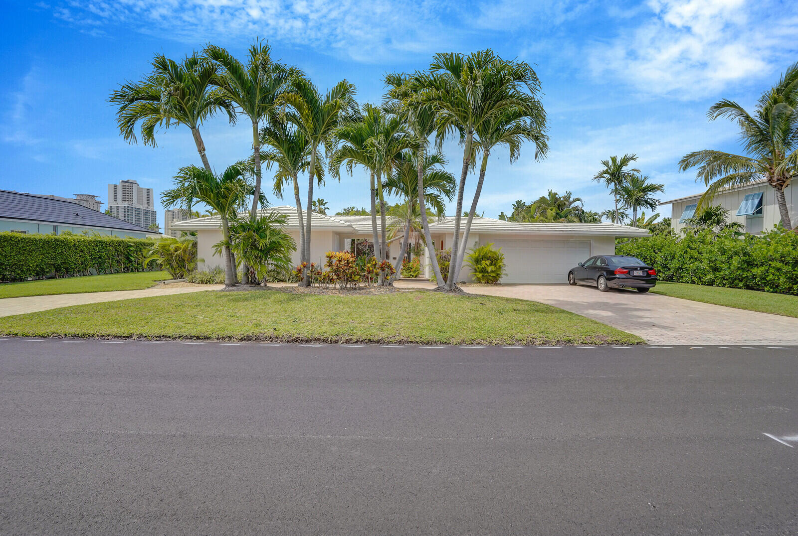 1211 Bimini Lane — photo