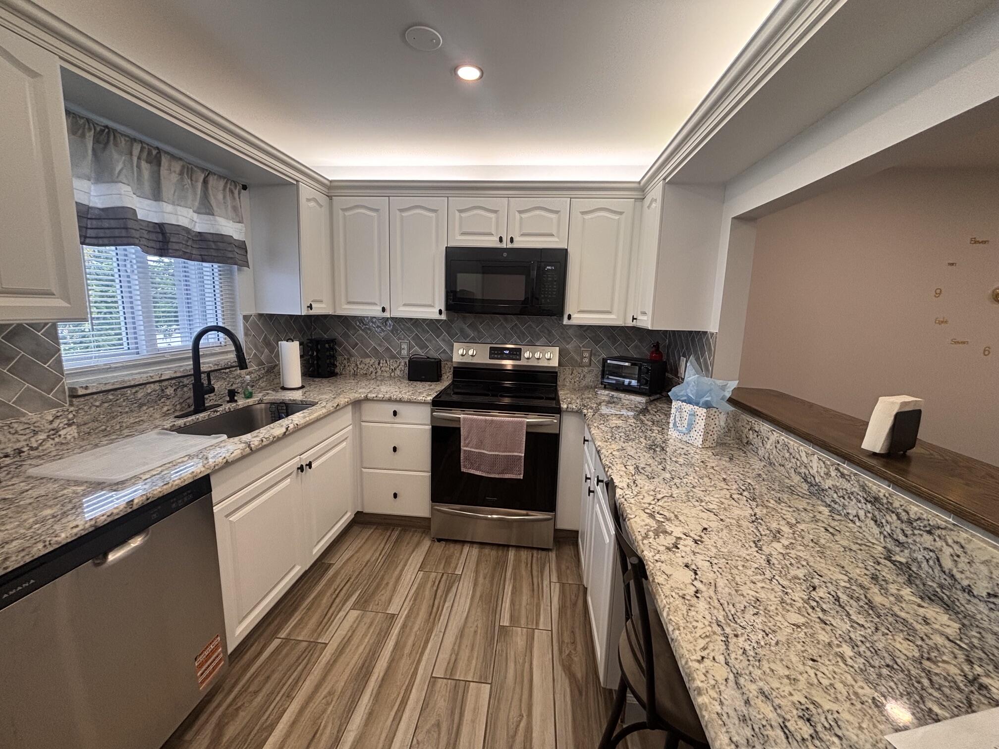 2950 SE Ocean Boulevard 58-5 — photo