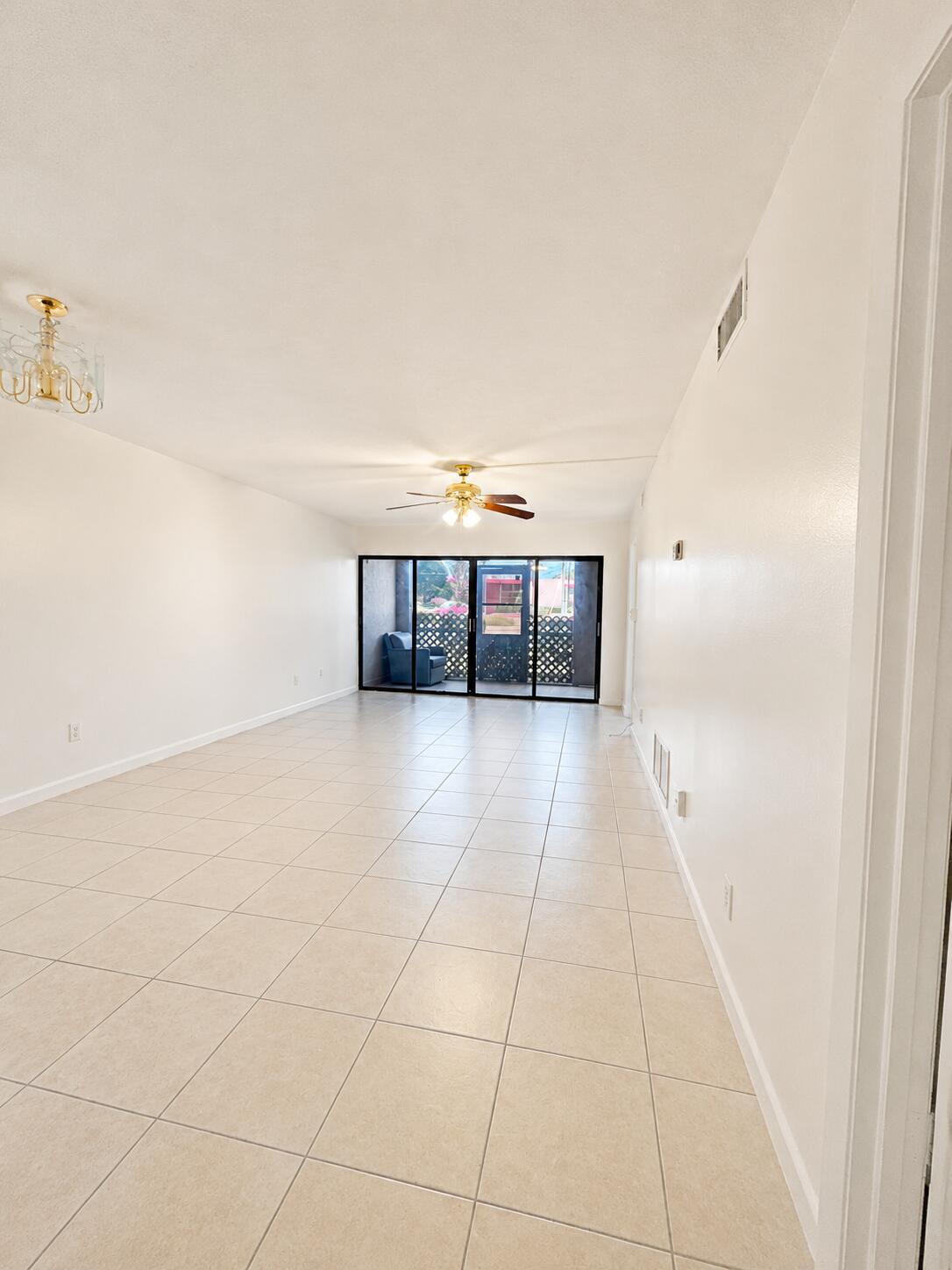 2050 Oleander Boulevard 1-105 — photo