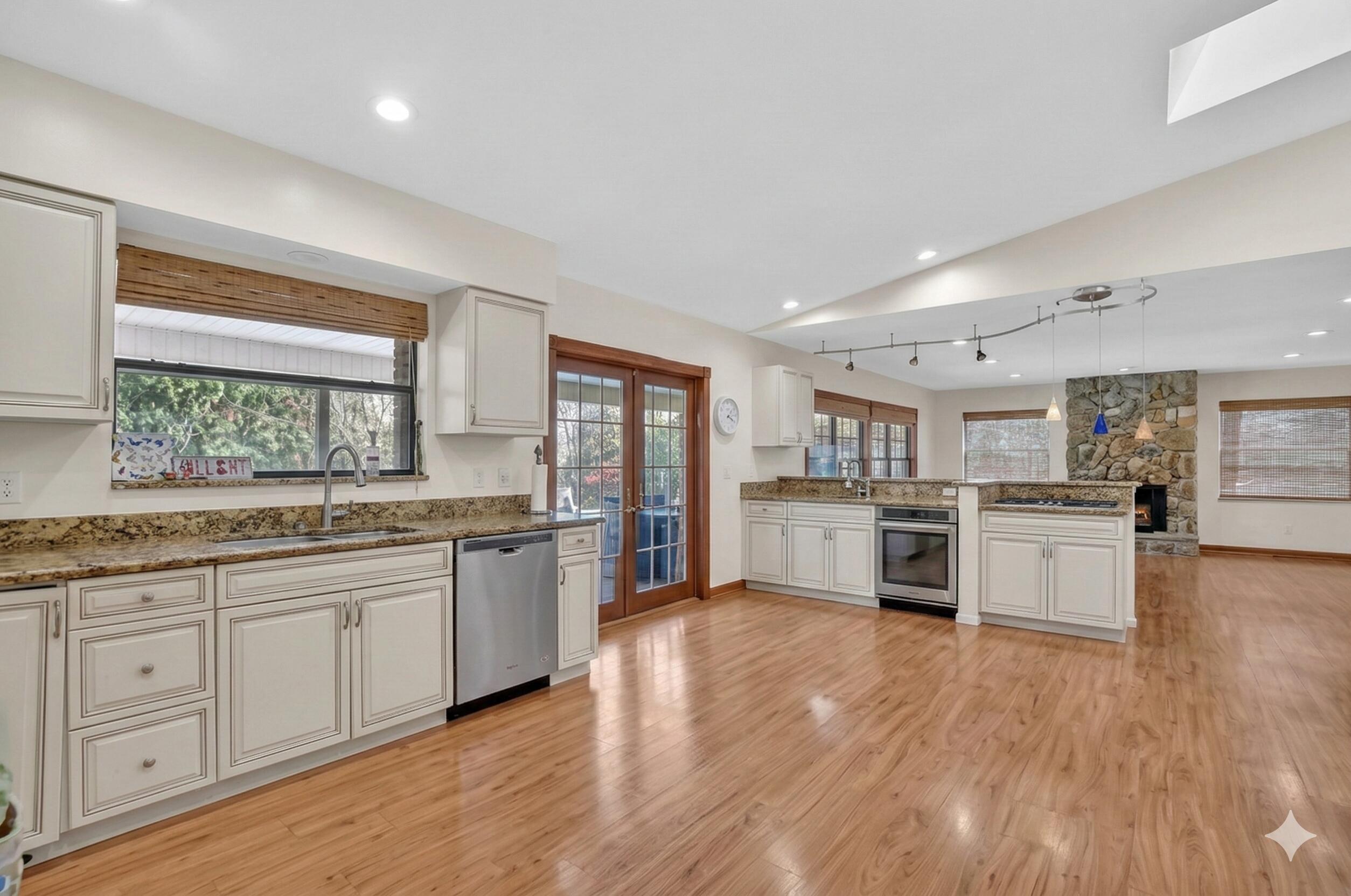 22220 Morning Glory Terrace — photo