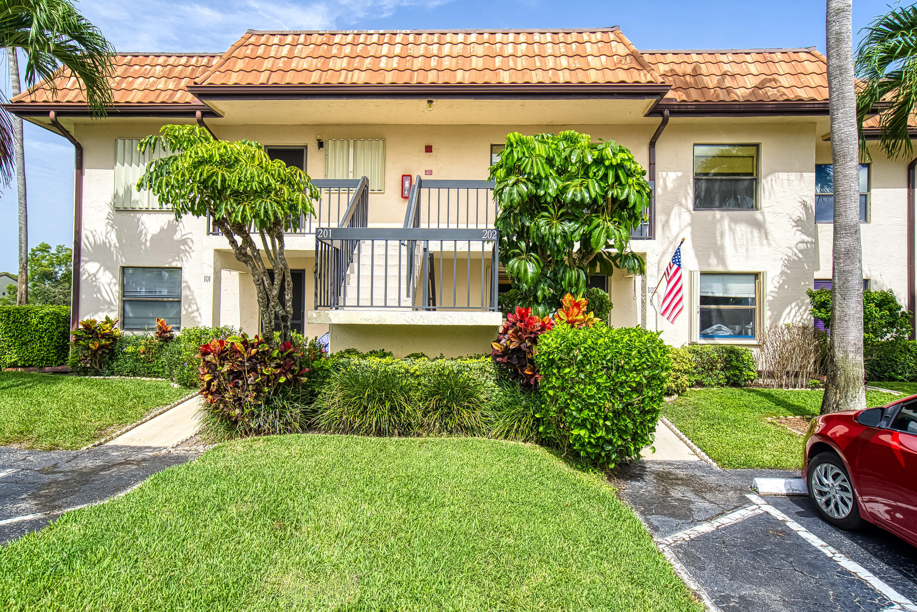7257 Golf Colony Court 202 — photo
