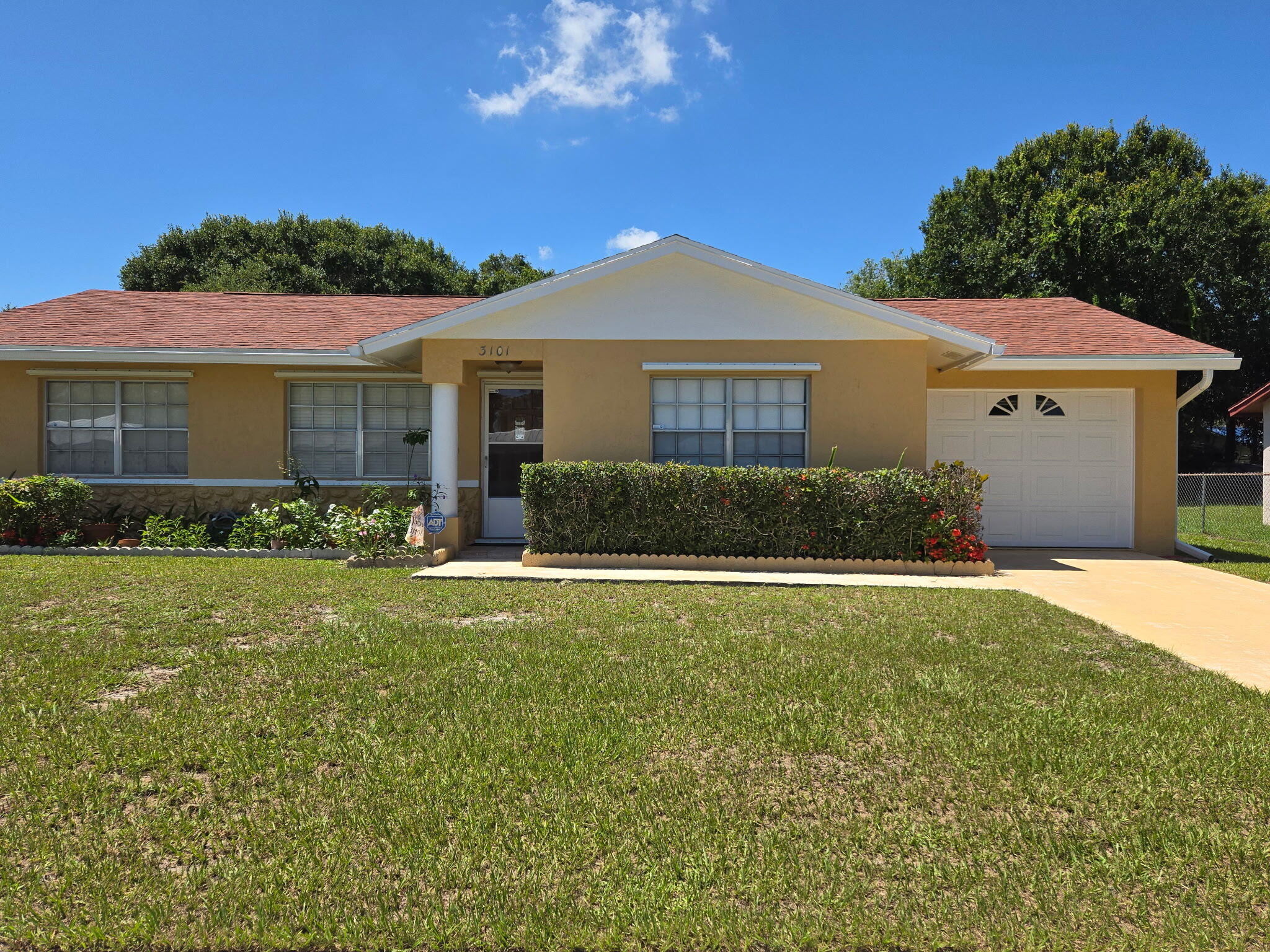 3101 Hibiscus Avenue — photo