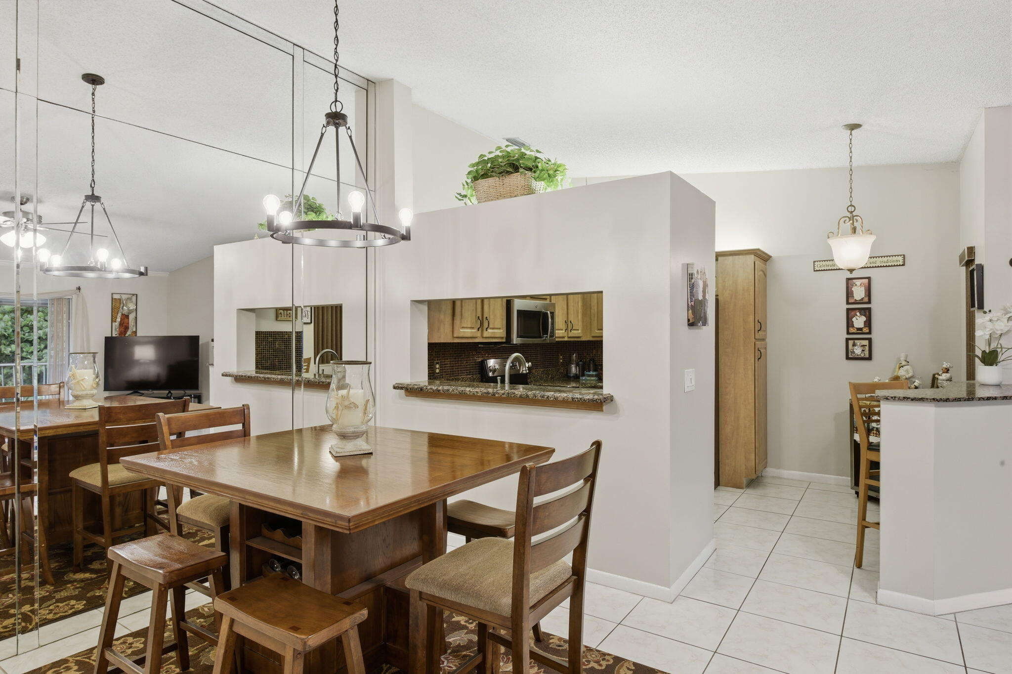 13811 Oneida Drive F2 — photo