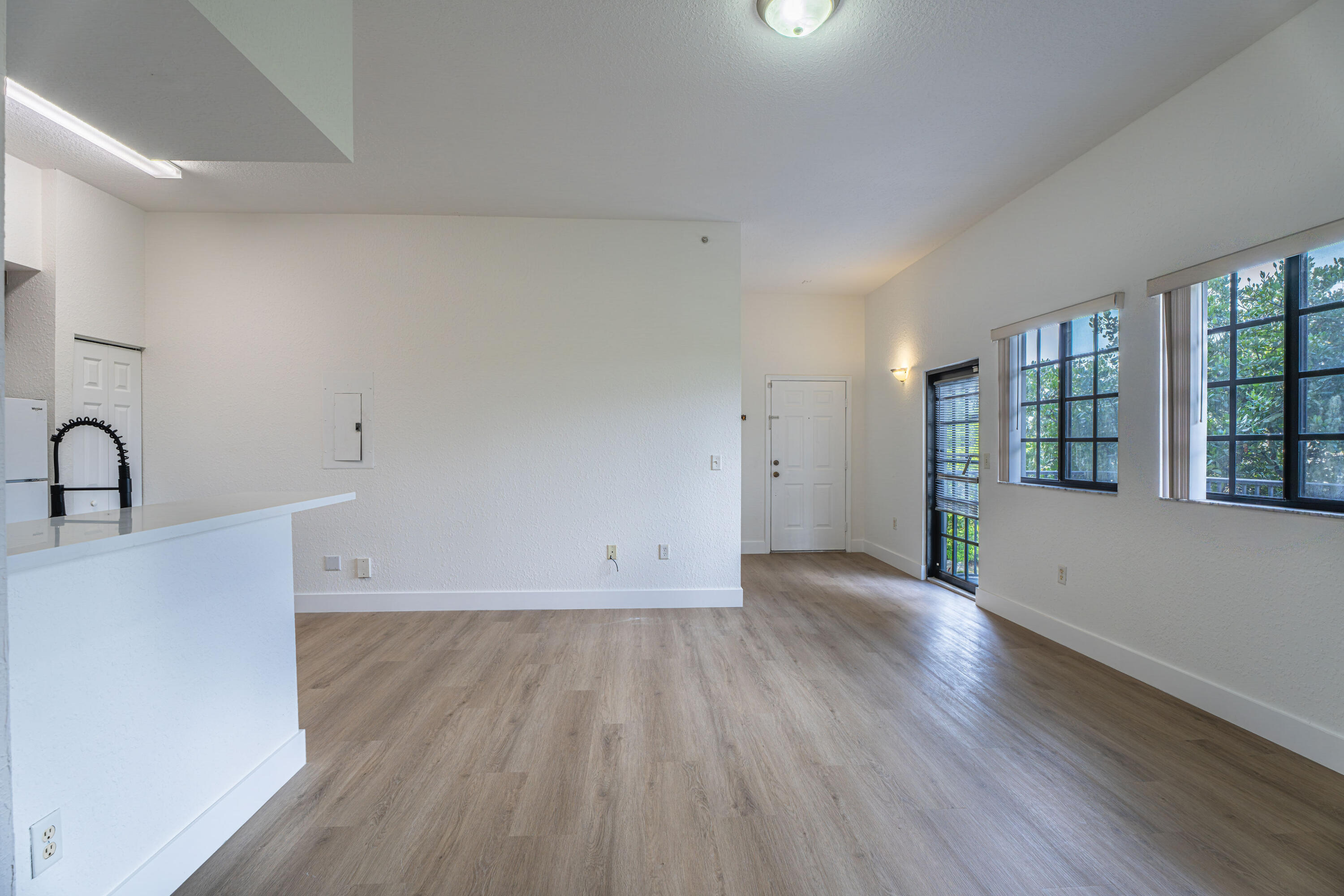 2801 Riverside Drive 301-S — photo