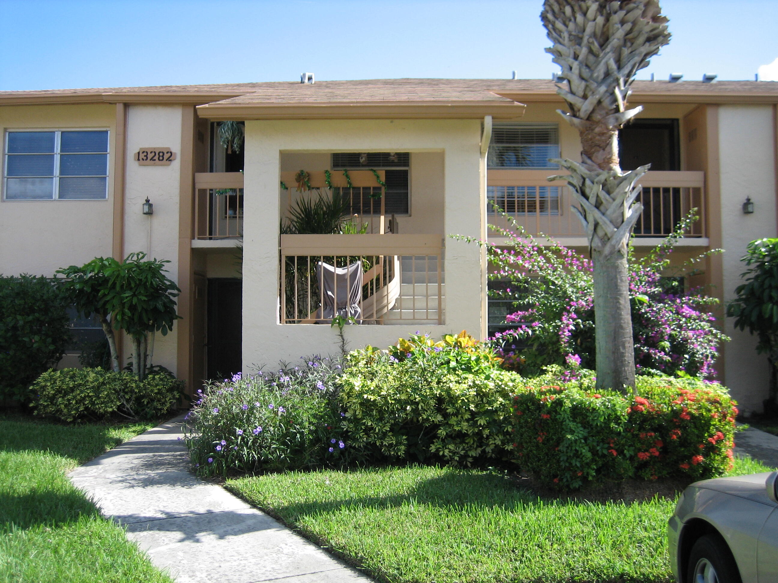 13383 Pineapple Palm Court F — photo
