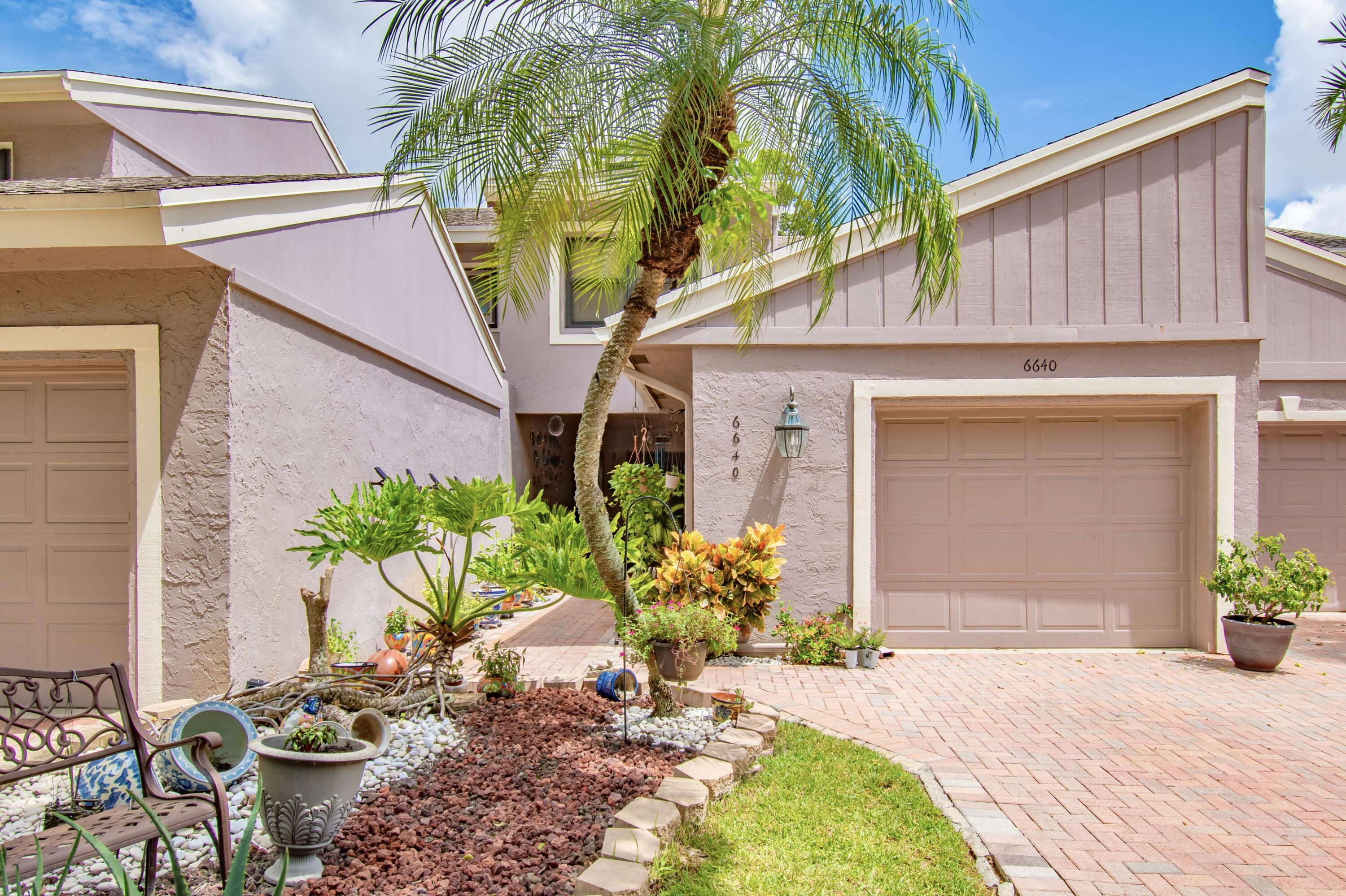 6640 Thornhill Court — photo