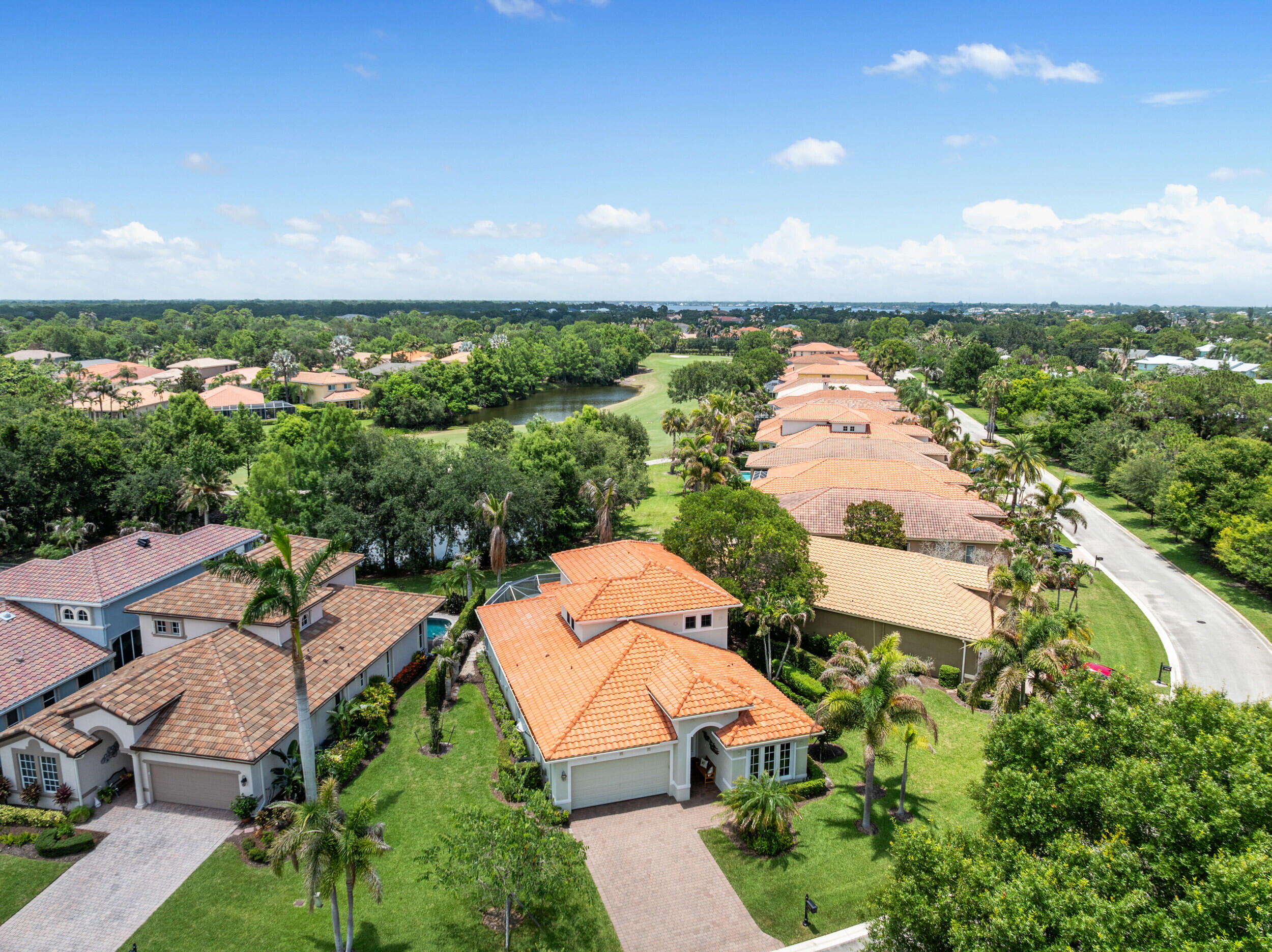 910 SW Palm Cove Drive — photo
