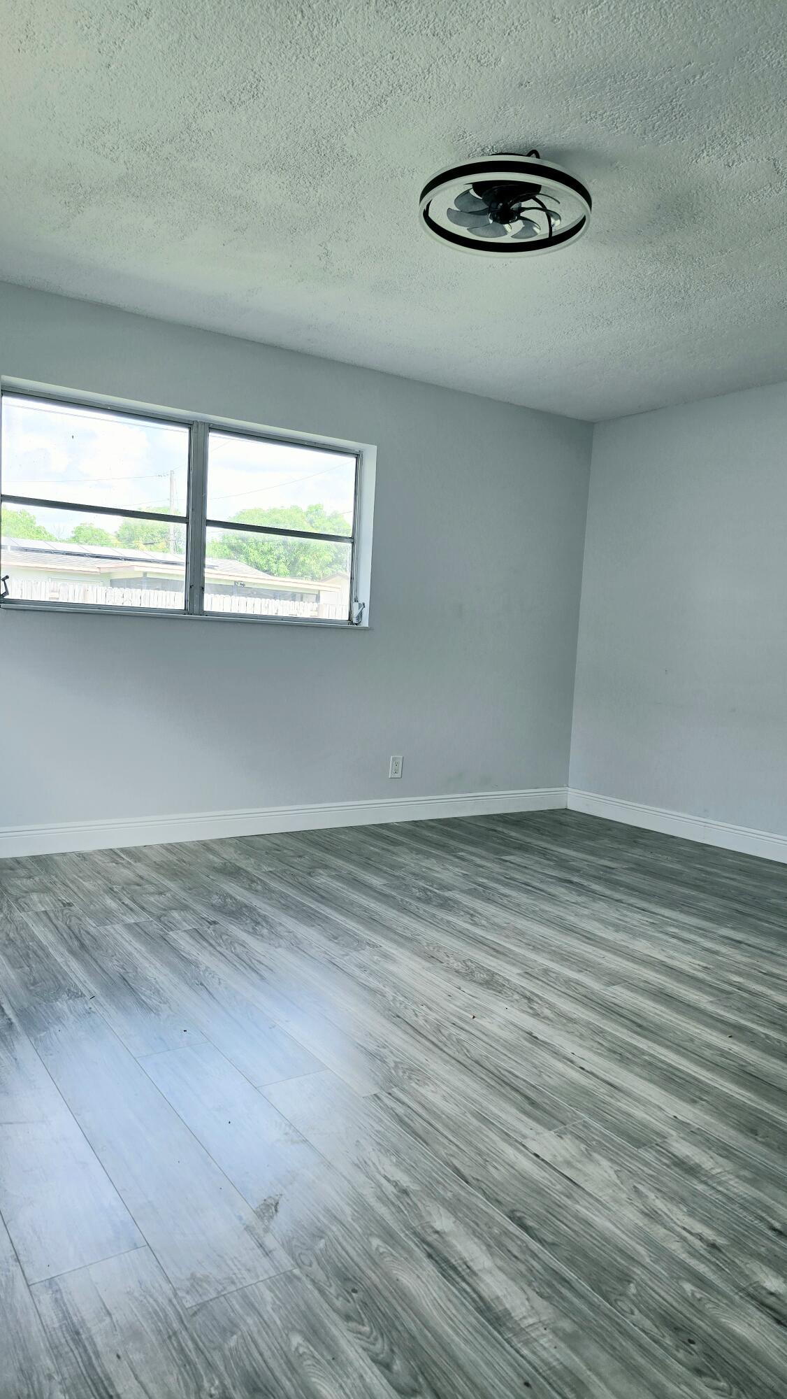 Home in Lauderhill, FL 33313 — photo 3