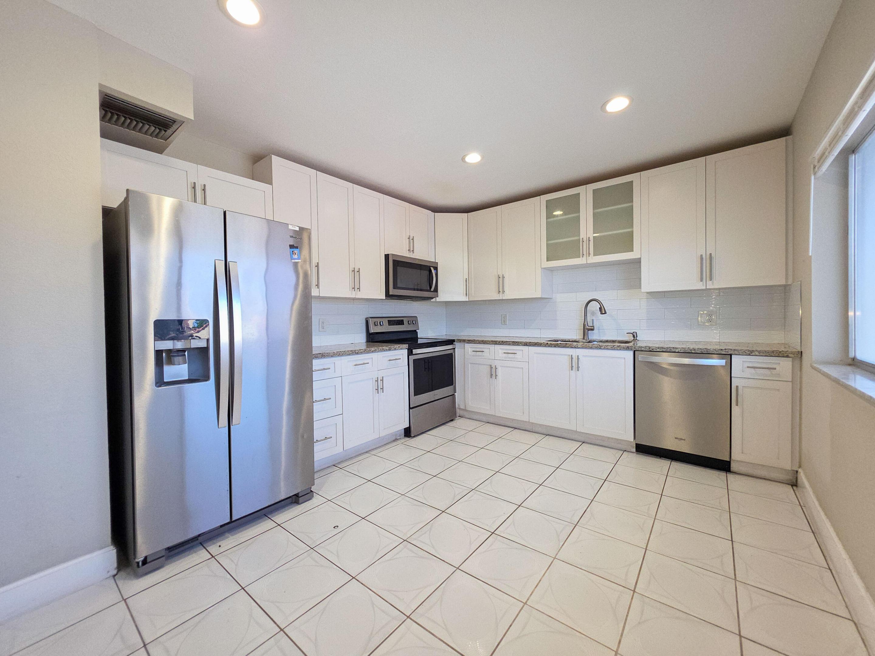6289 Lear Drive 203 — photo
