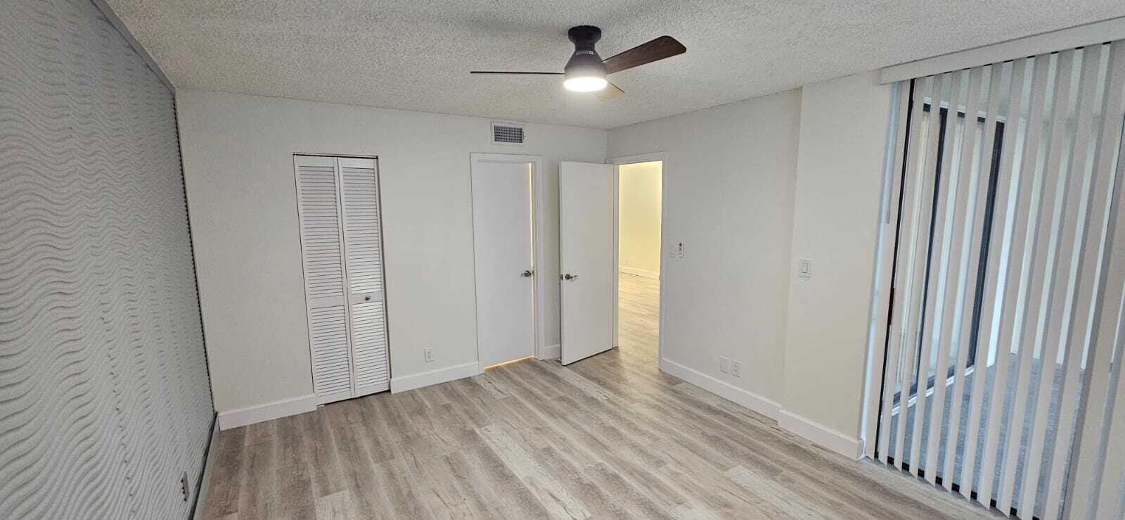 118 Lake Emerald Drive 107 — photo