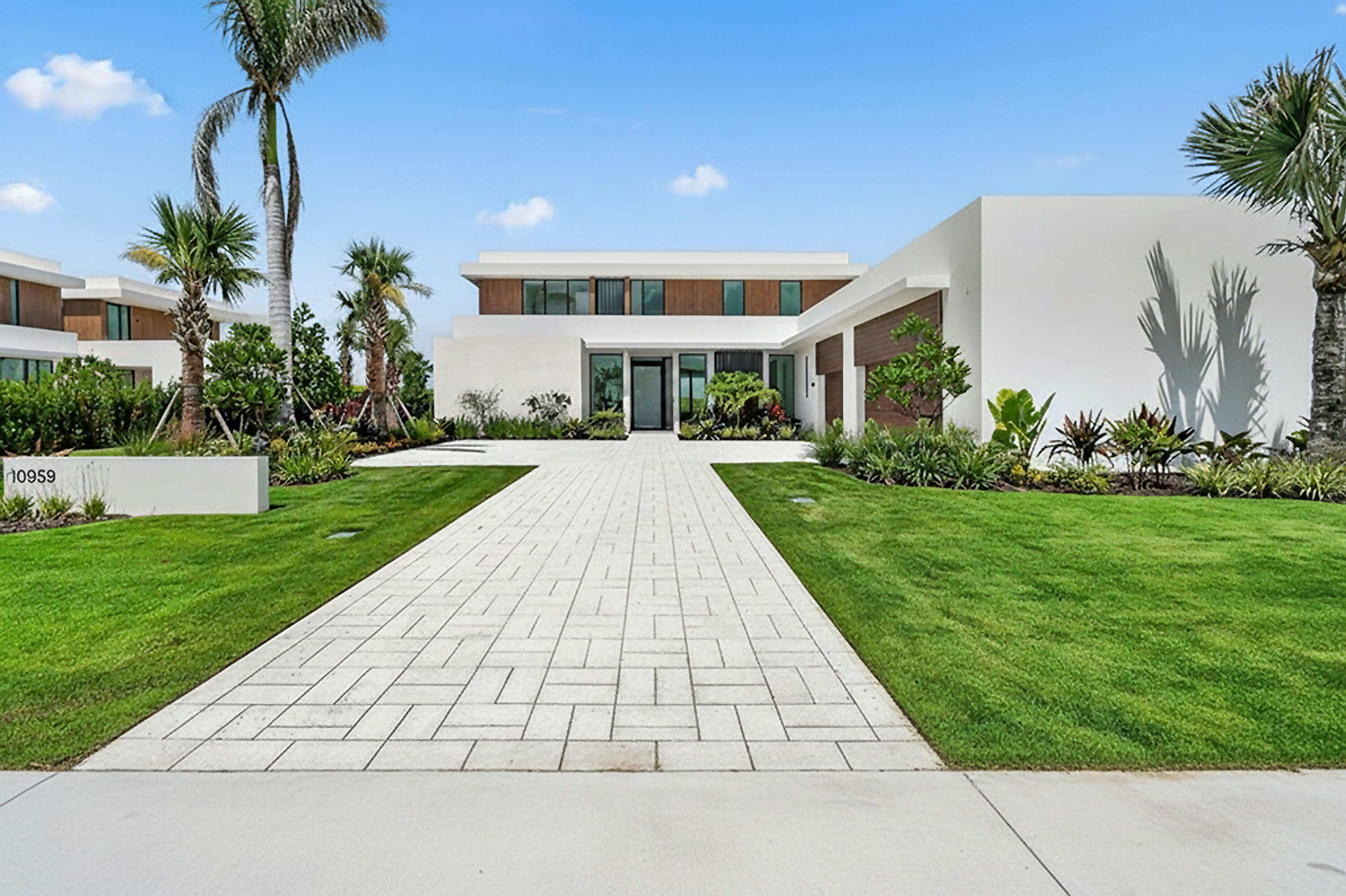 10959 Monte Rosa Court — photo