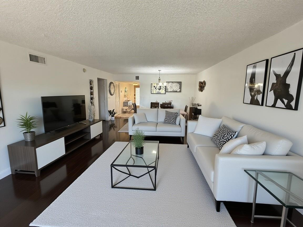 2850 Forest Hills Boulevard Unit 214 — photo