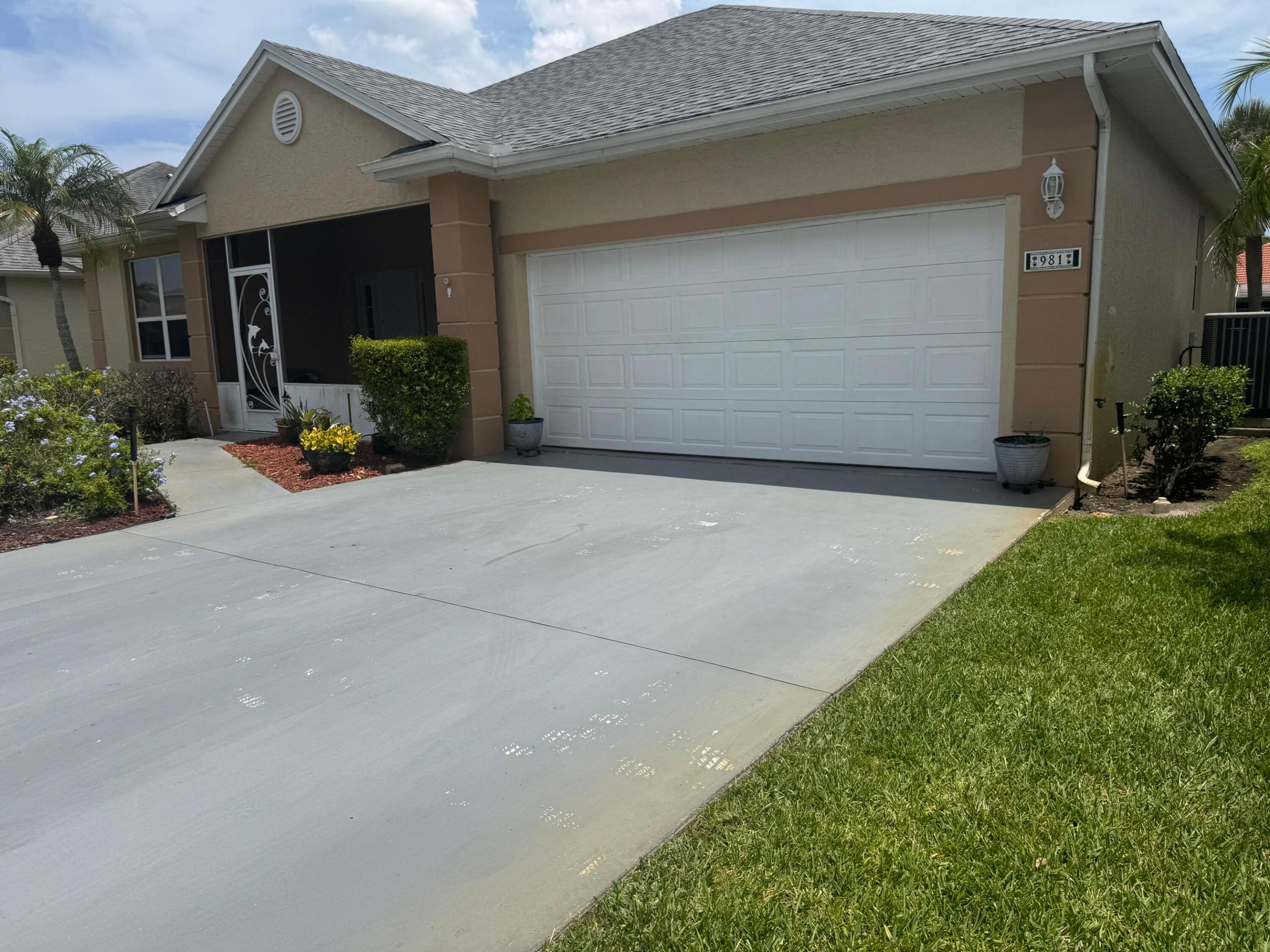 981 NW Tuscany Drive — photo