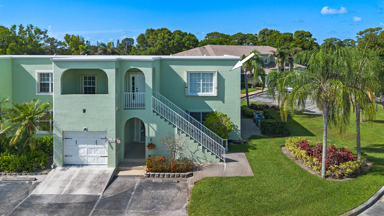 2127 SE Wild Meadow Circle — photo